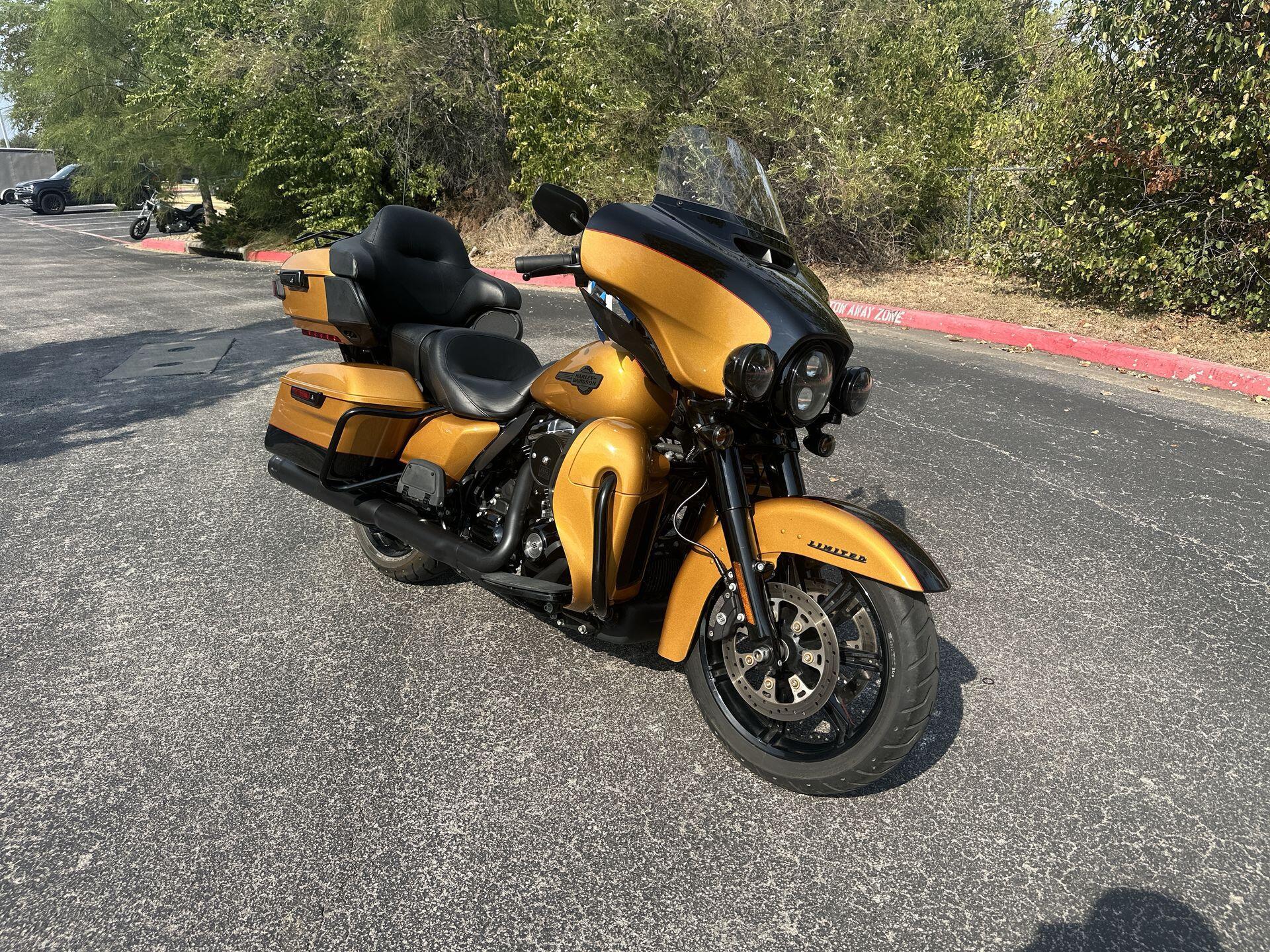 2023 Harley-Davidson® Ultra Limited FLHTK, photo 4