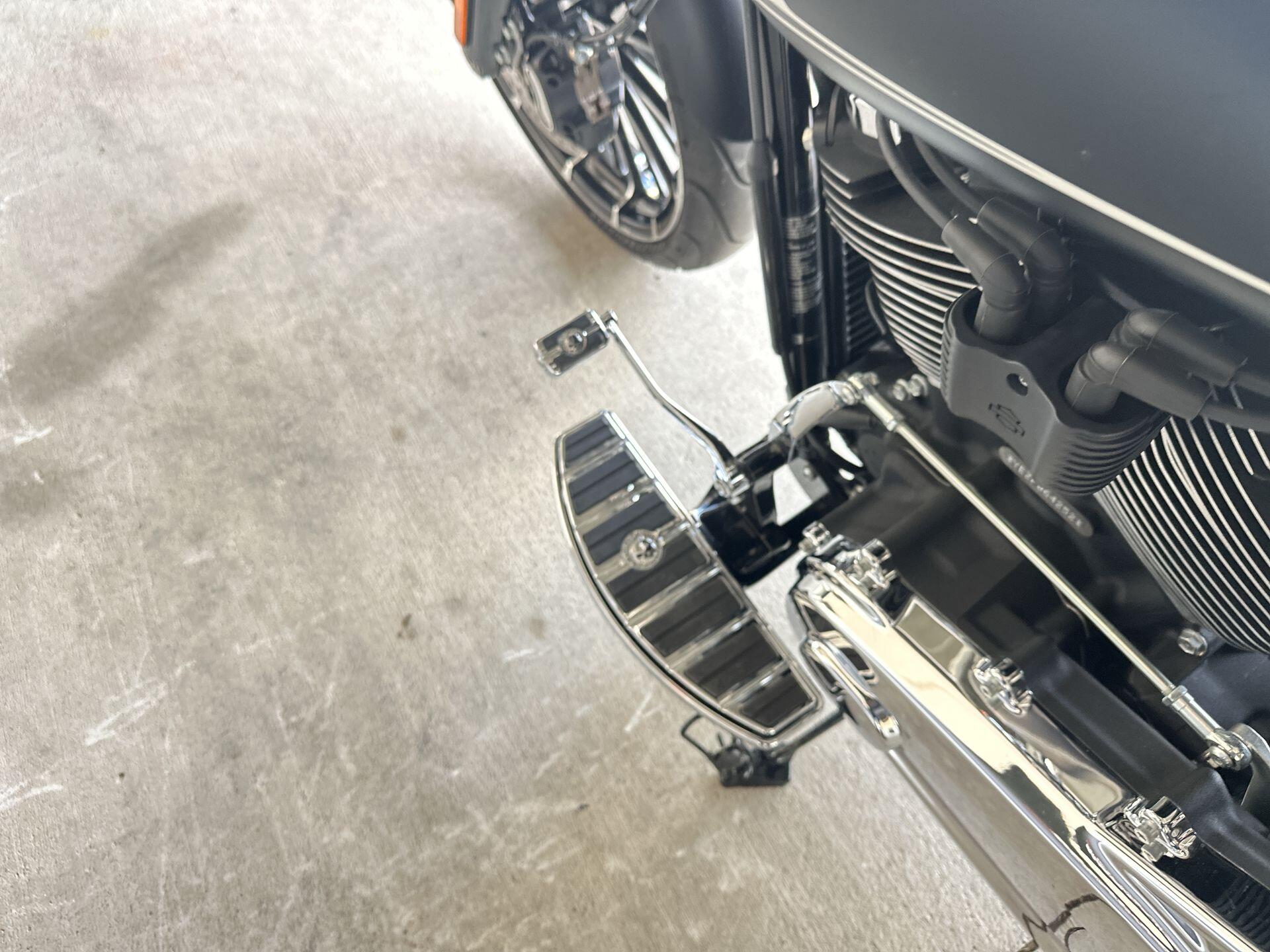 2023 Harley-Davidson® Breakout® FXBR, photo 18