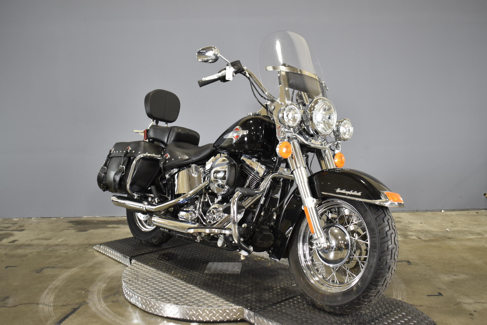 2017 Harley-Davidson® Heritage Softail® Classic black, photo 2