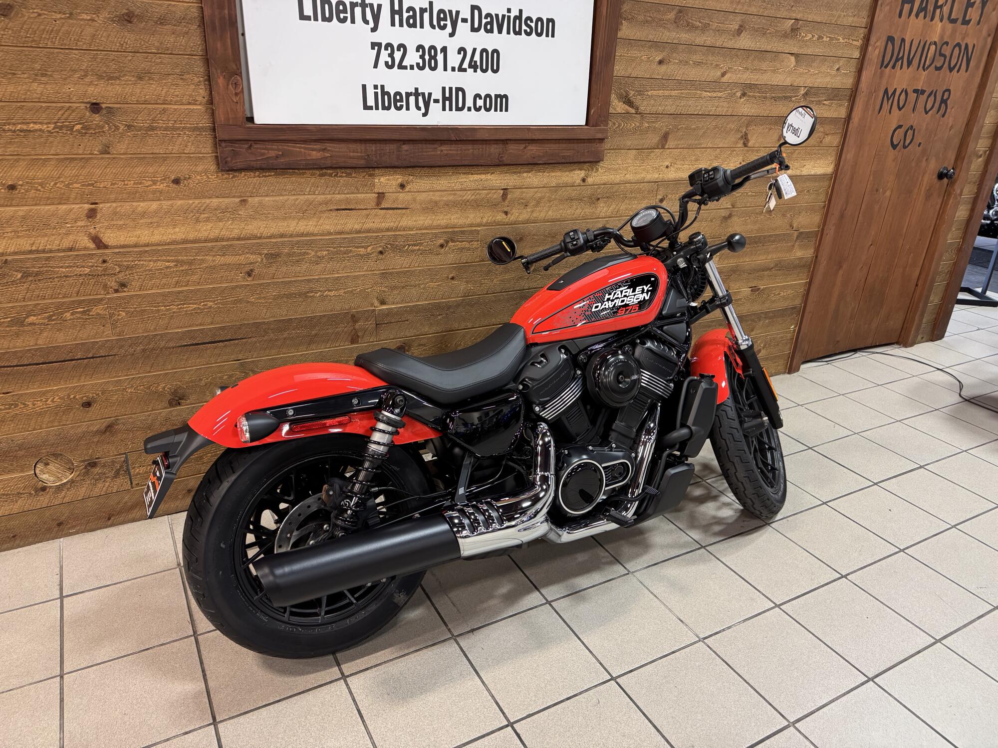 2026 Harley-Davidson® Nightster® Blood Orange Black Trim RH975, photo 8