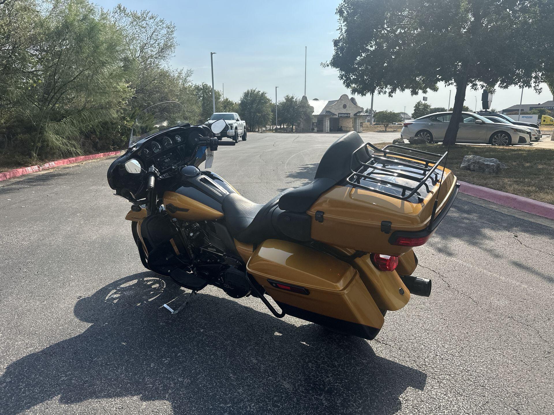 2023 Harley-Davidson® Ultra Limited FLHTK, photo 8