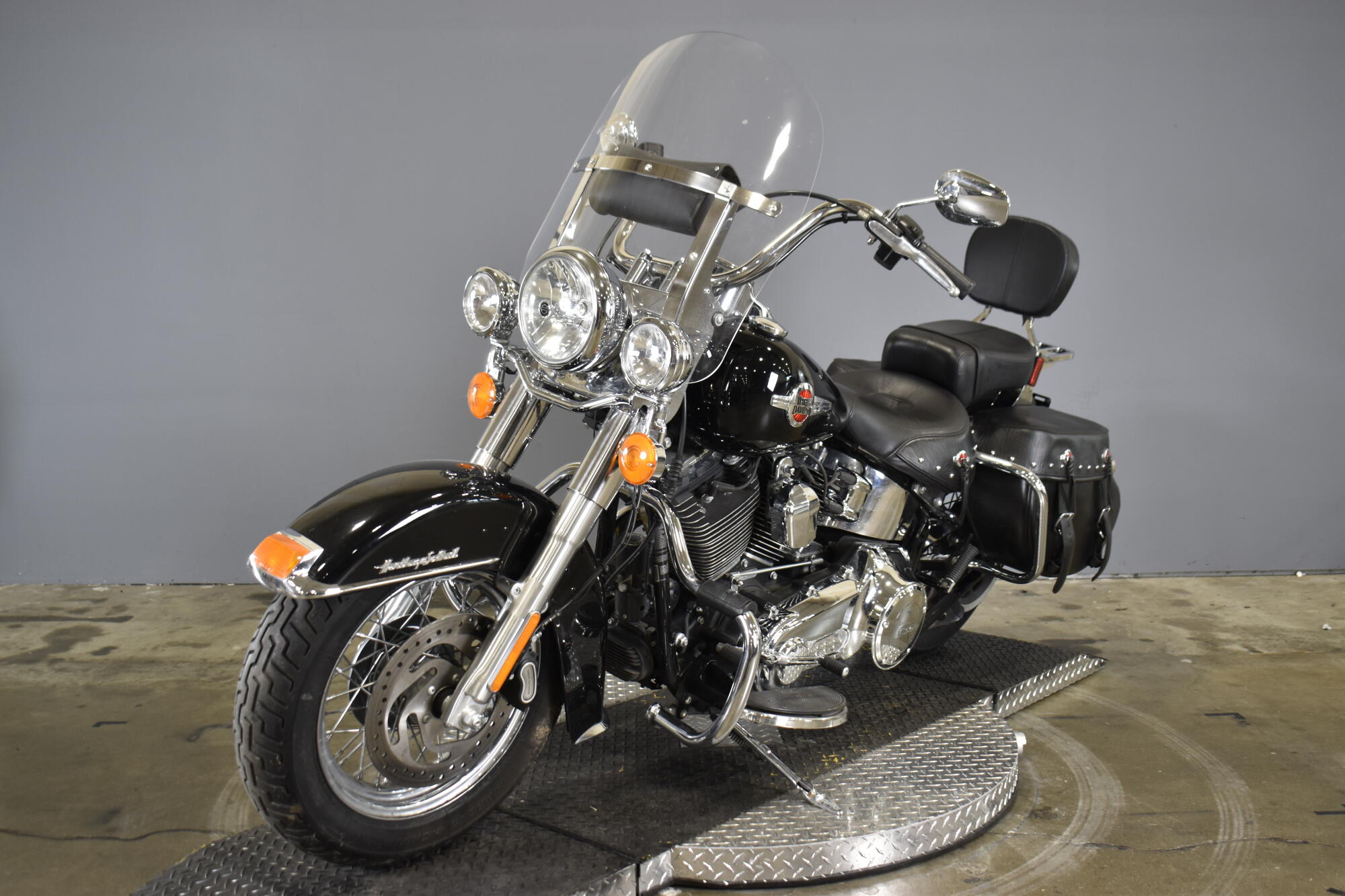 2017 Harley-Davidson® Heritage Softail® Classic black, photo 4