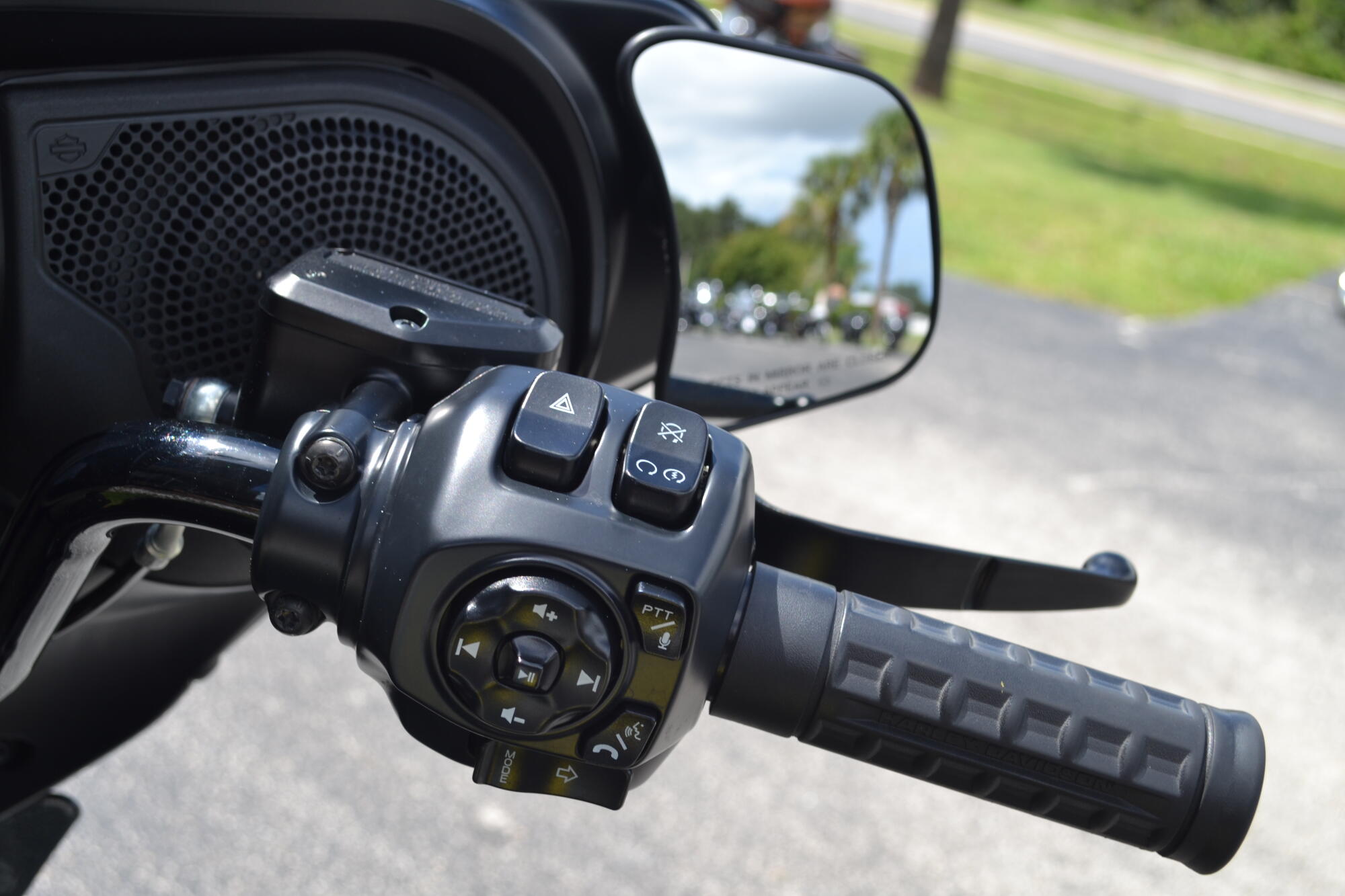 2025 Harley-Davidson® Street Glide® - FLHX, photo 11
