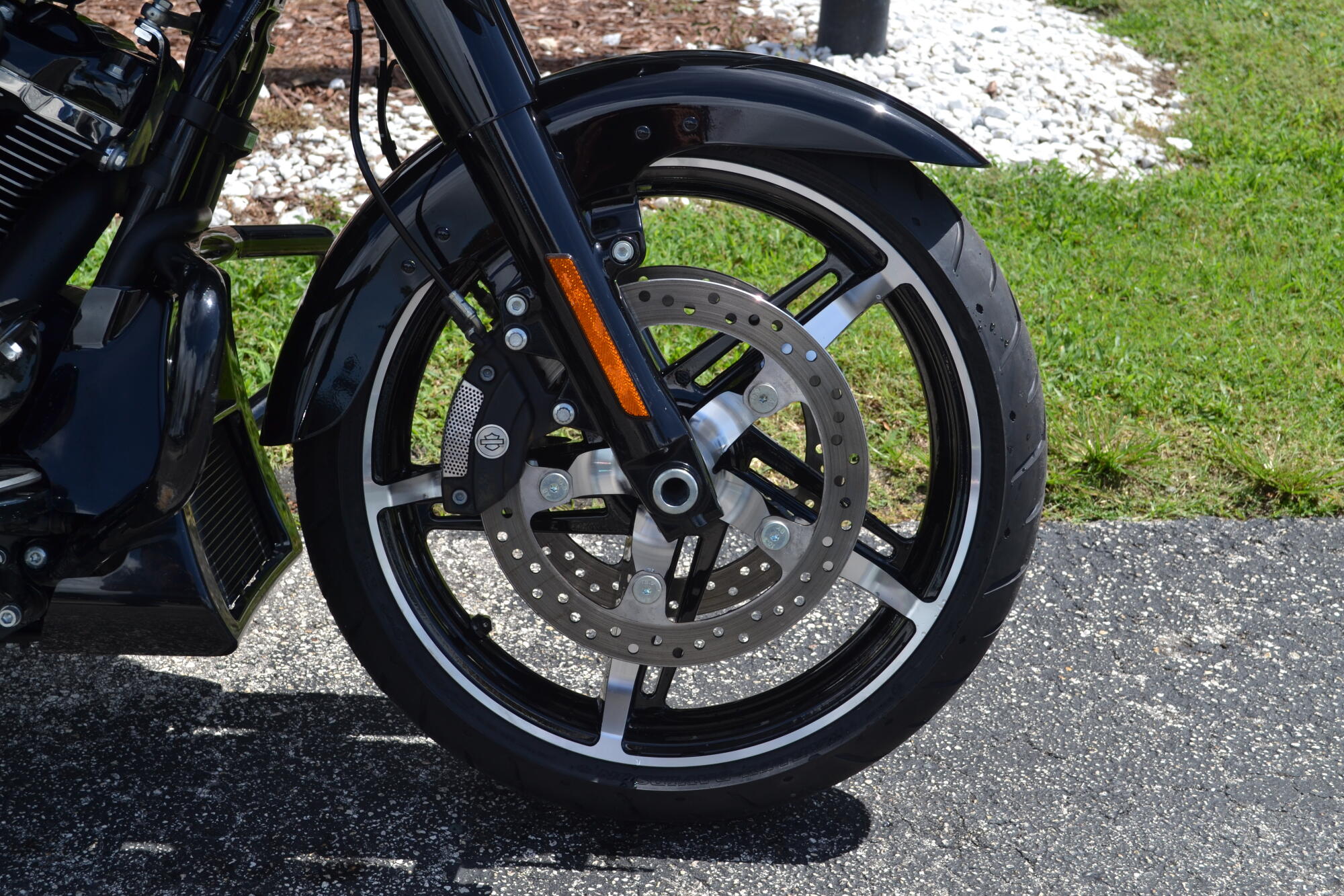 2025 Harley-Davidson® Street Glide® - FLHX, photo 2