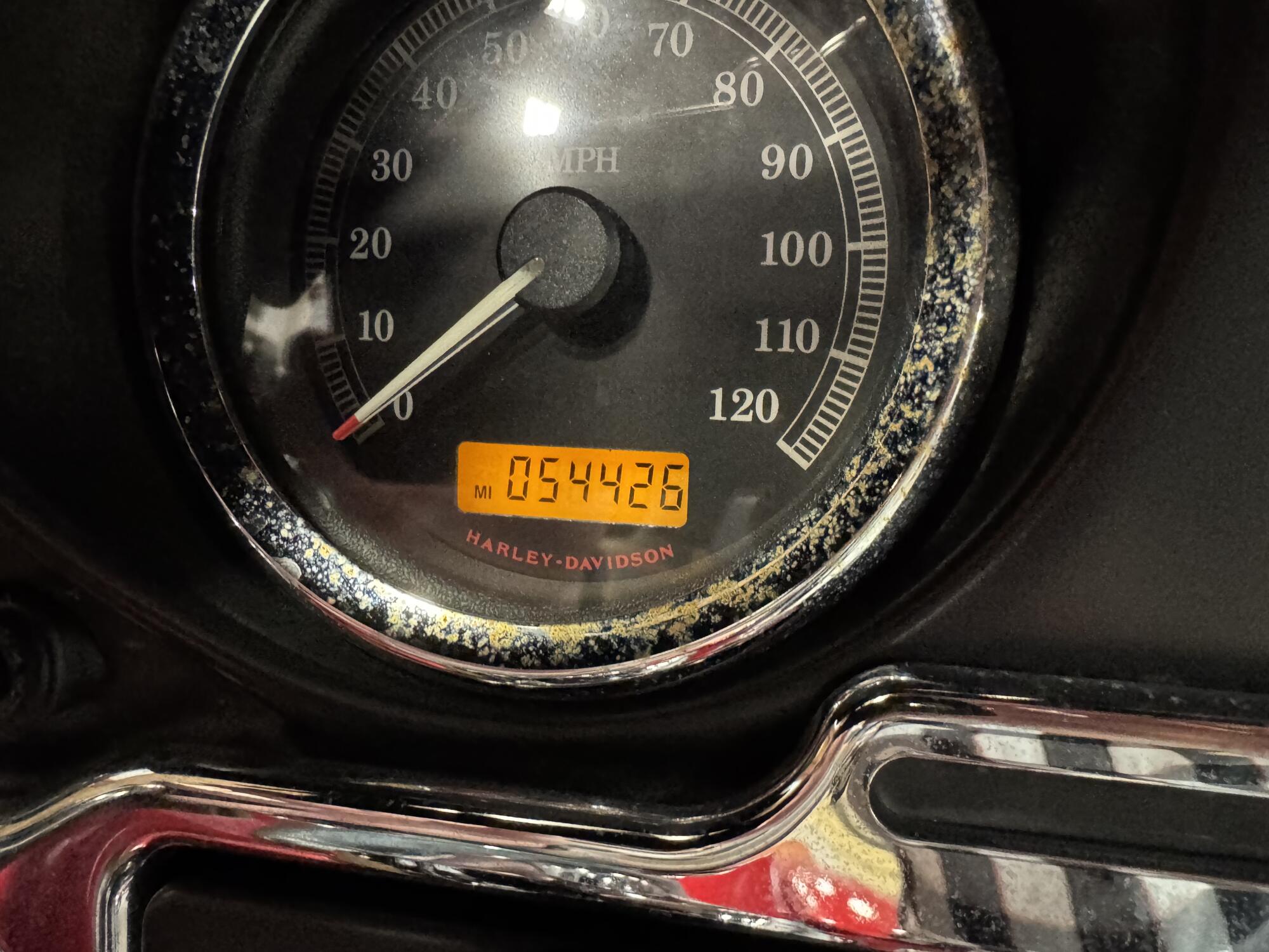 2012 Harley-Davidson® Tri Glide® Ultra Ember Red Sunglo FLHTCUTG, photo 7