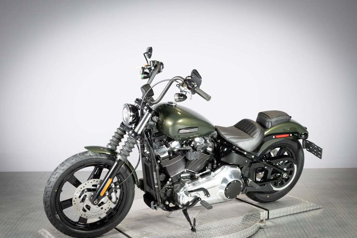 2026 Harley-Davidson® Street Bob® FXBB, photo 14