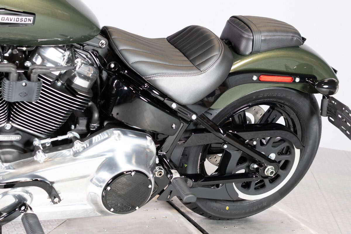 2026 Harley-Davidson® Street Bob® FXBB, photo 13