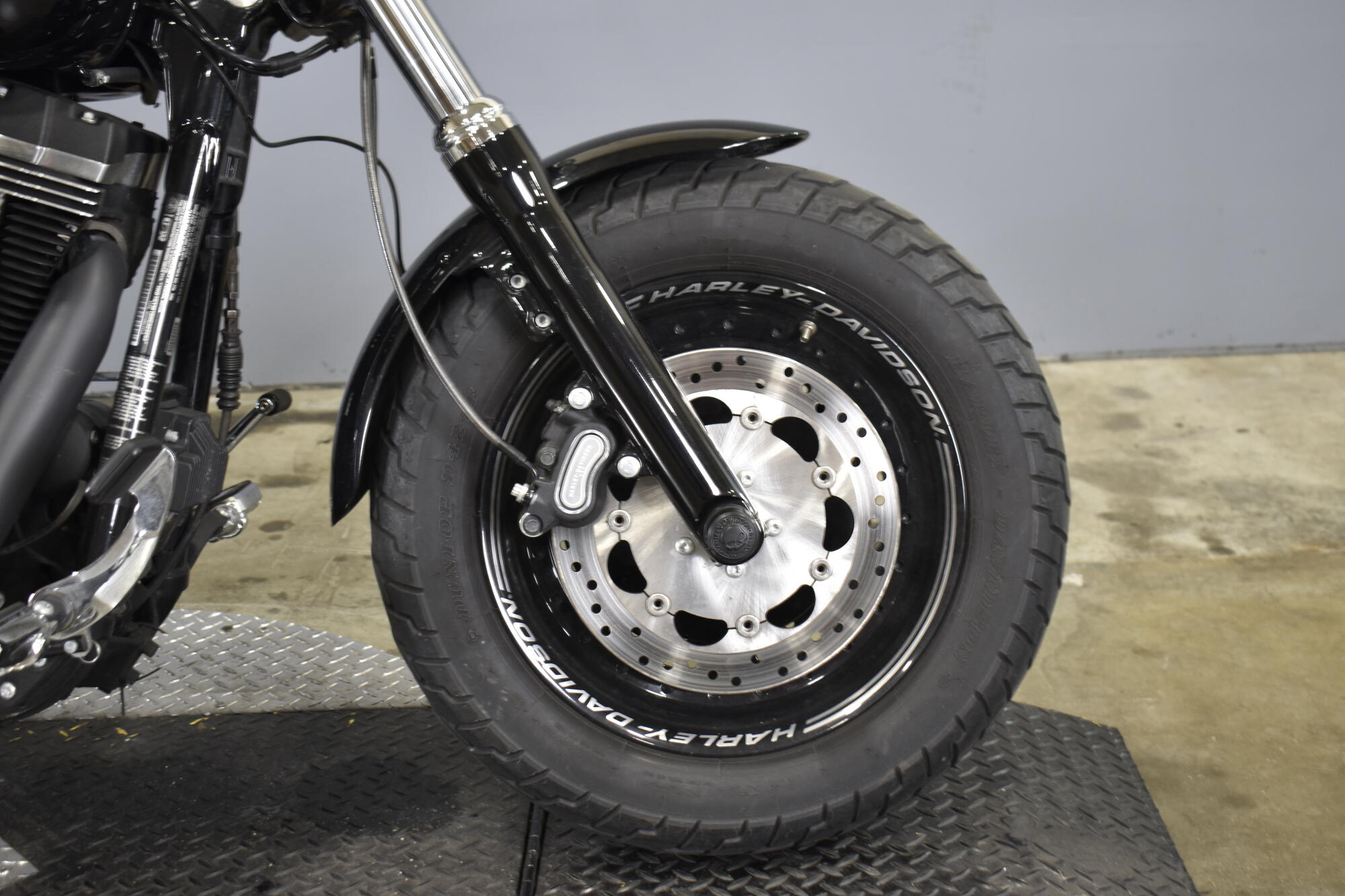2017 Harley-Davidson® Fat Bob® Vivid Black, photo 12