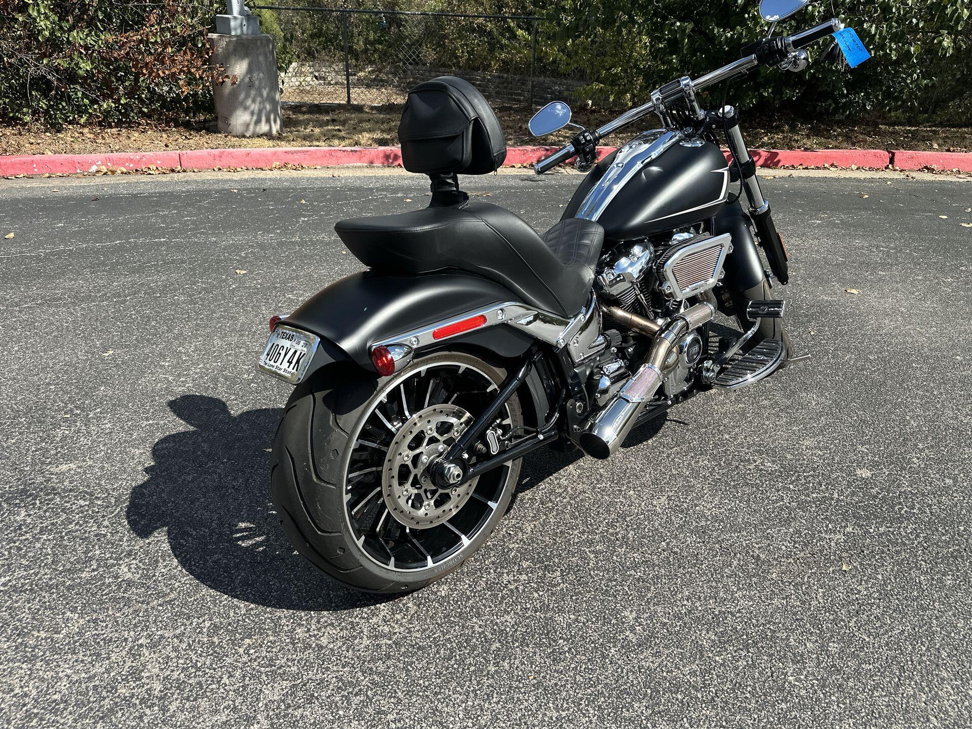2023 Harley-Davidson® Breakout® FXBR, photo 10
