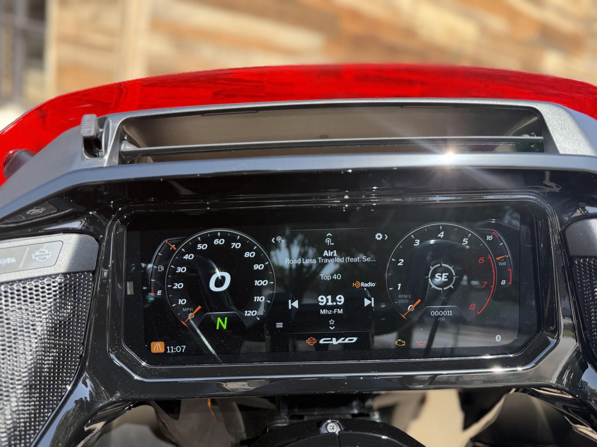 2026 Harley-Davidson® CVO Road Glide ST Inferno Gray, photo 14
