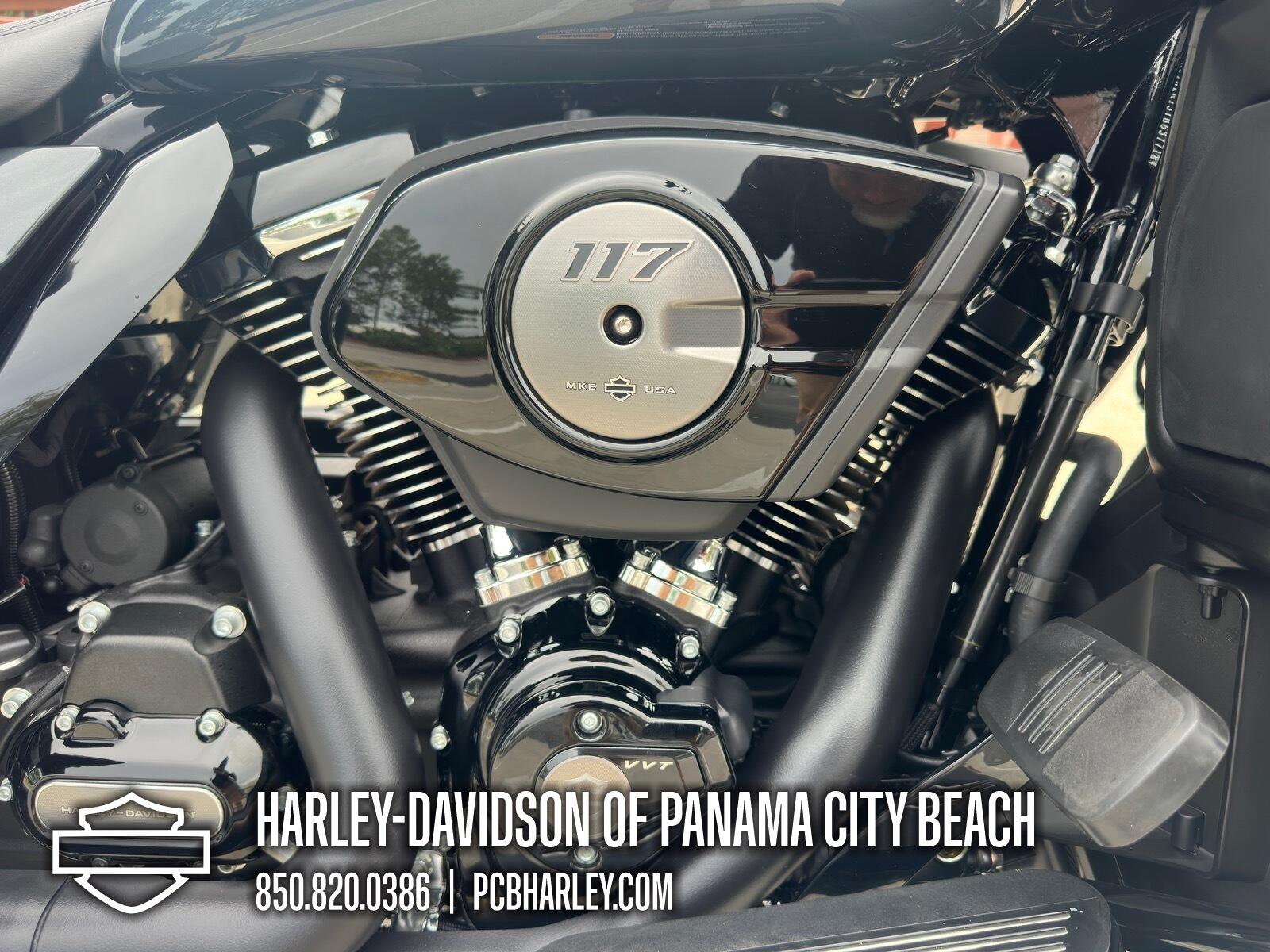 2026 Harley-Davidson® Road Glide Limited, photo 11