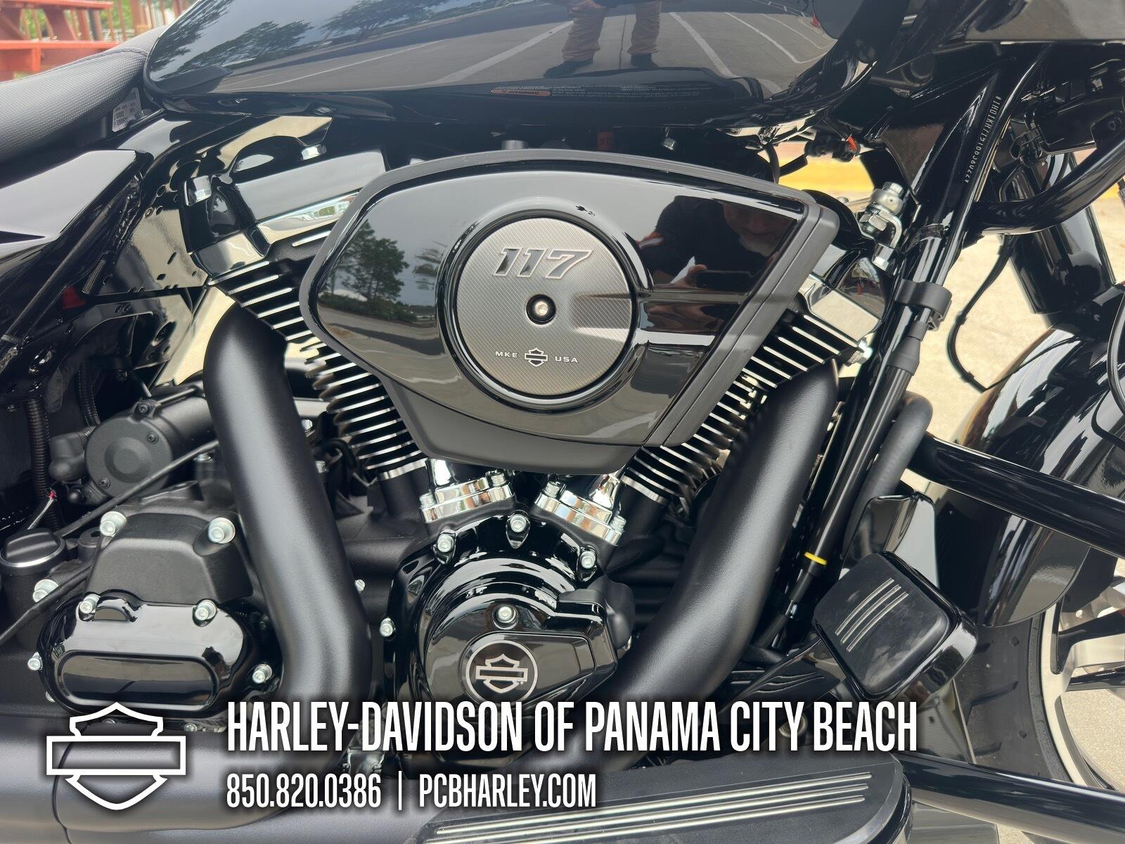 2026 Harley-Davidson® Road Glide®, photo 11