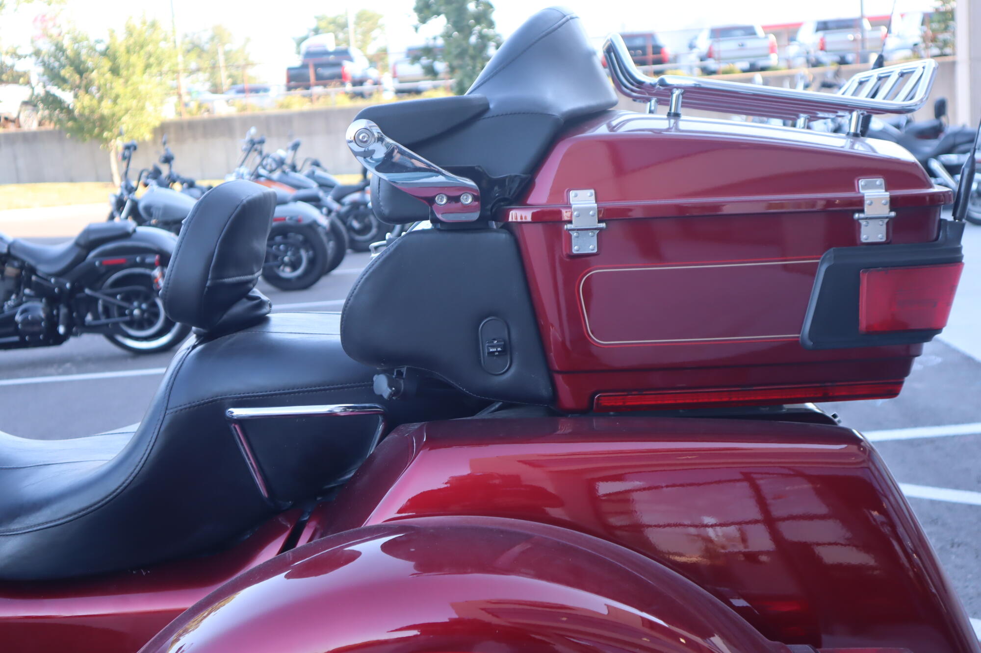 2011 Harley-Davidson® Tri Glide® Ultra Classic (FLHTCUTG), photo 14