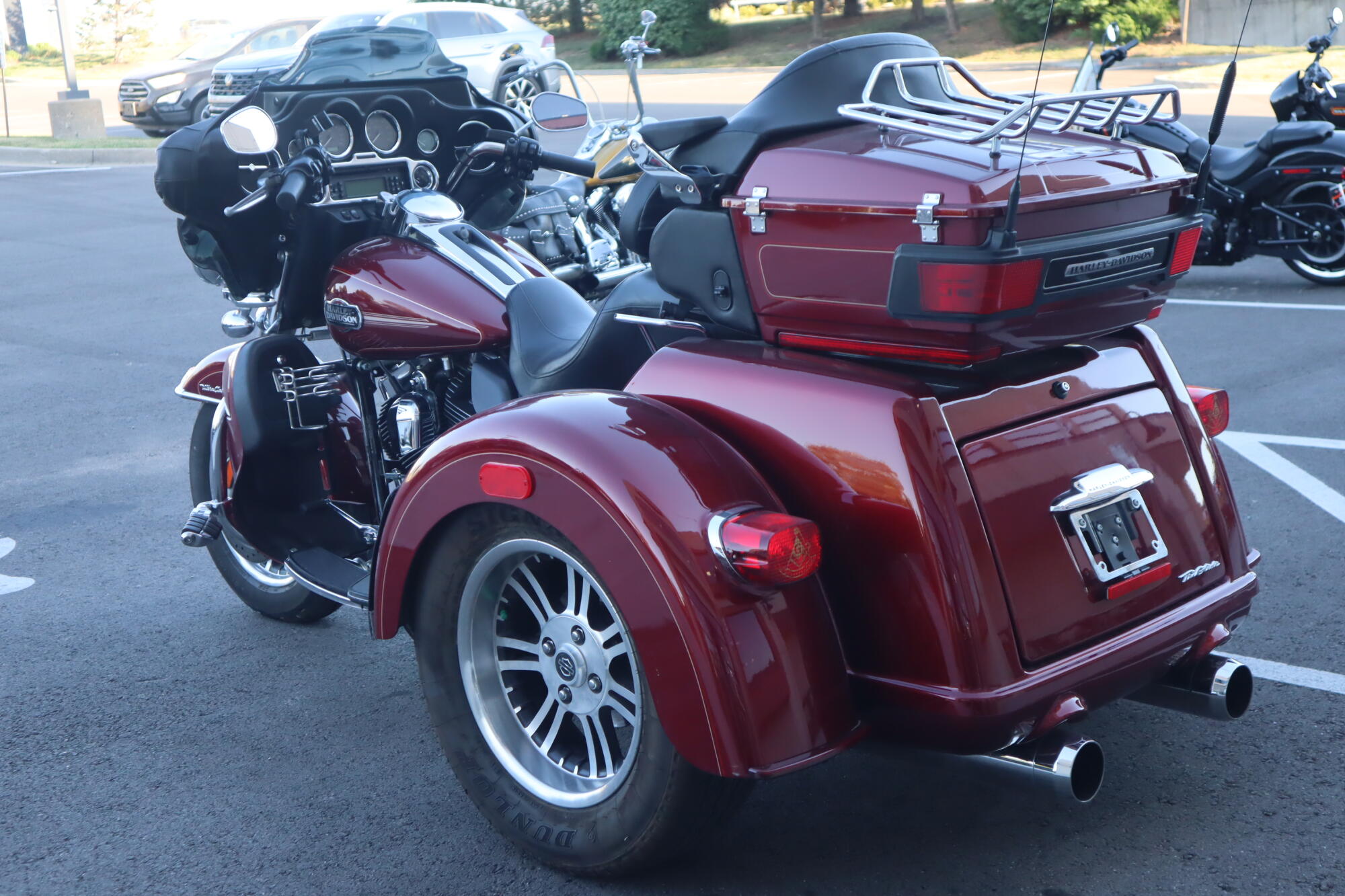 2011 Harley-Davidson® Tri Glide® Ultra Classic (FLHTCUTG), photo 6