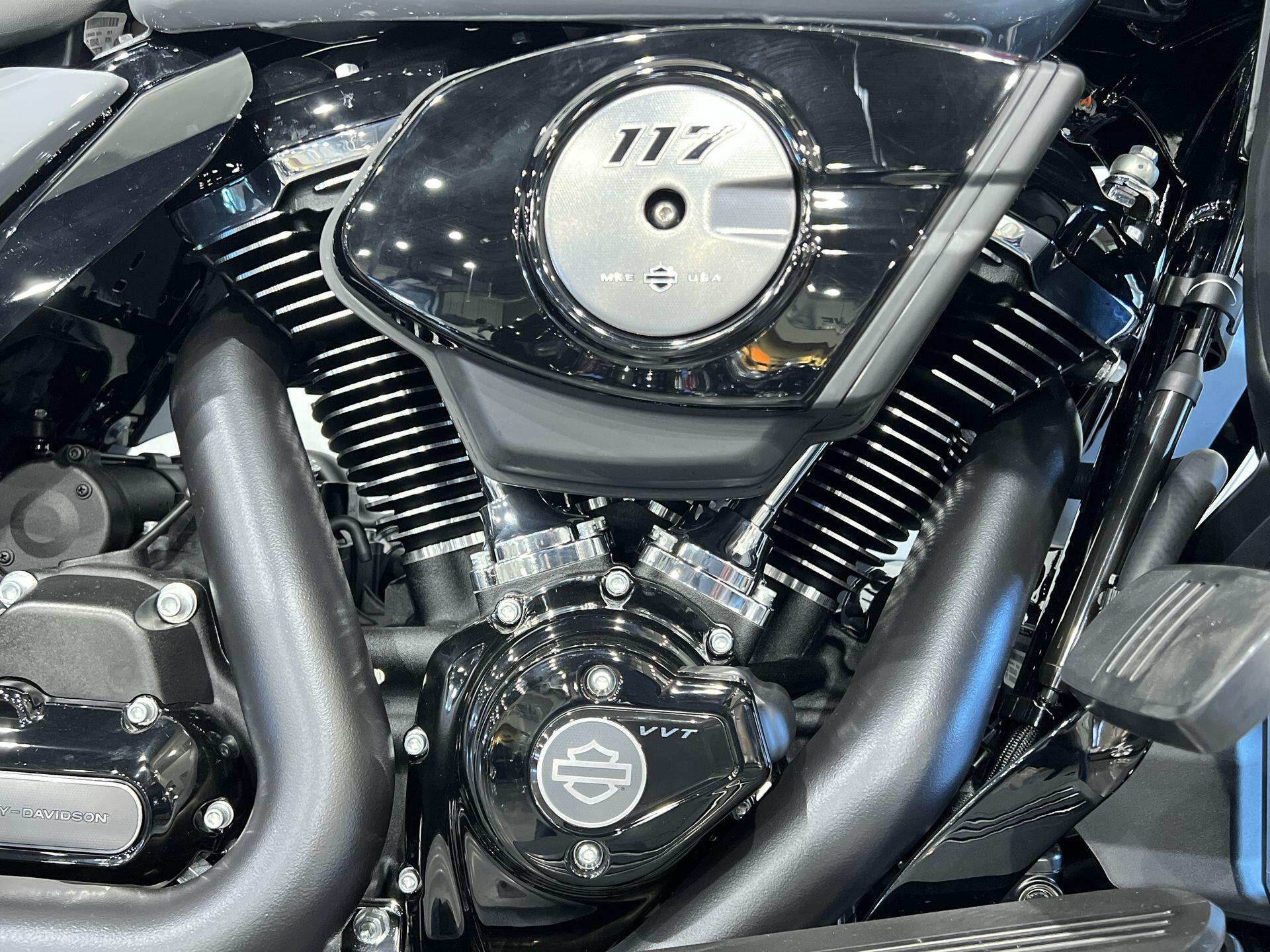 2026 Harley-Davidson® Road Glide Limited FLTRXL, photo 5