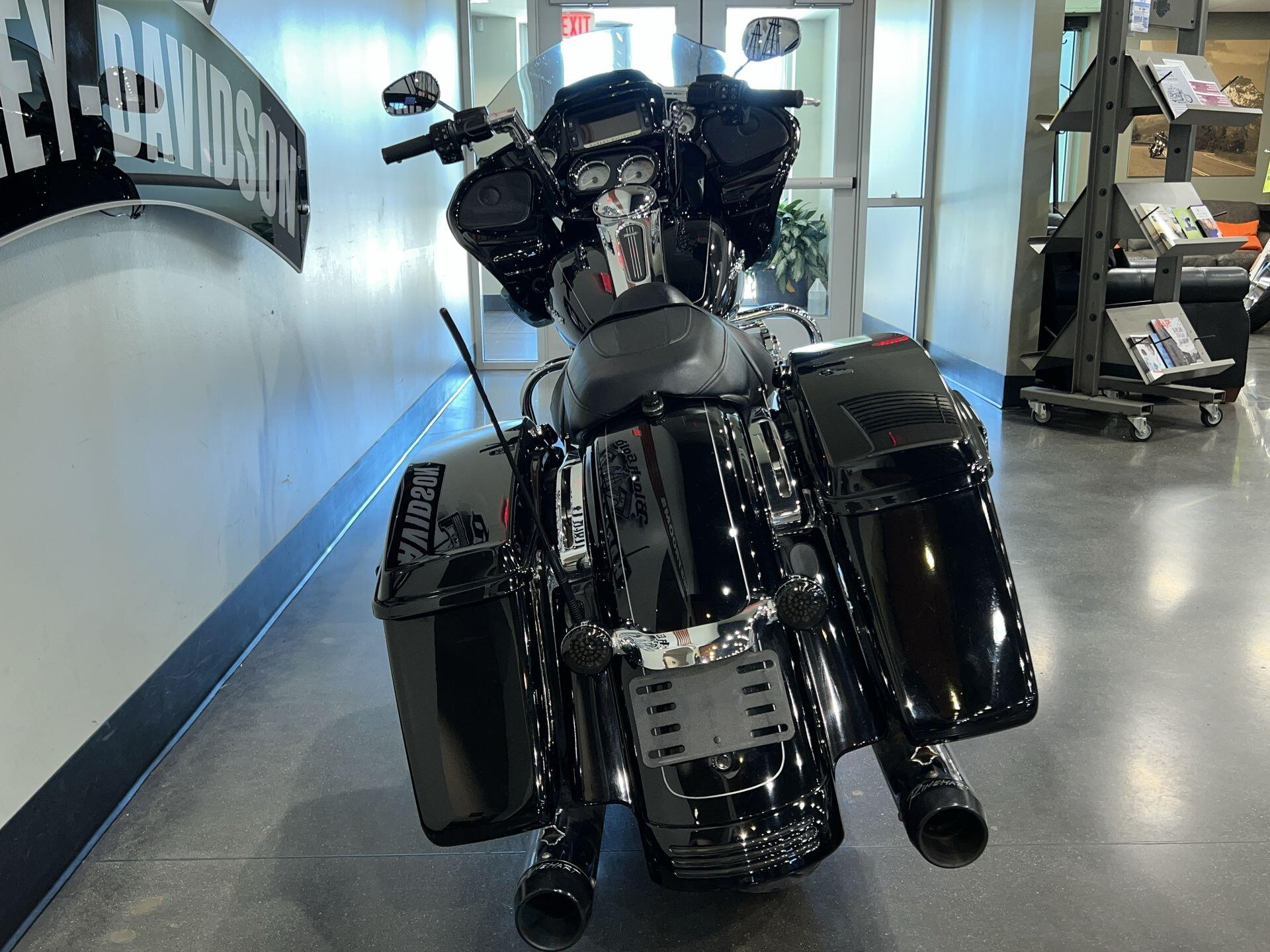 2015 Harley-Davidson® Road Glide® Special FLTRXS, photo 11