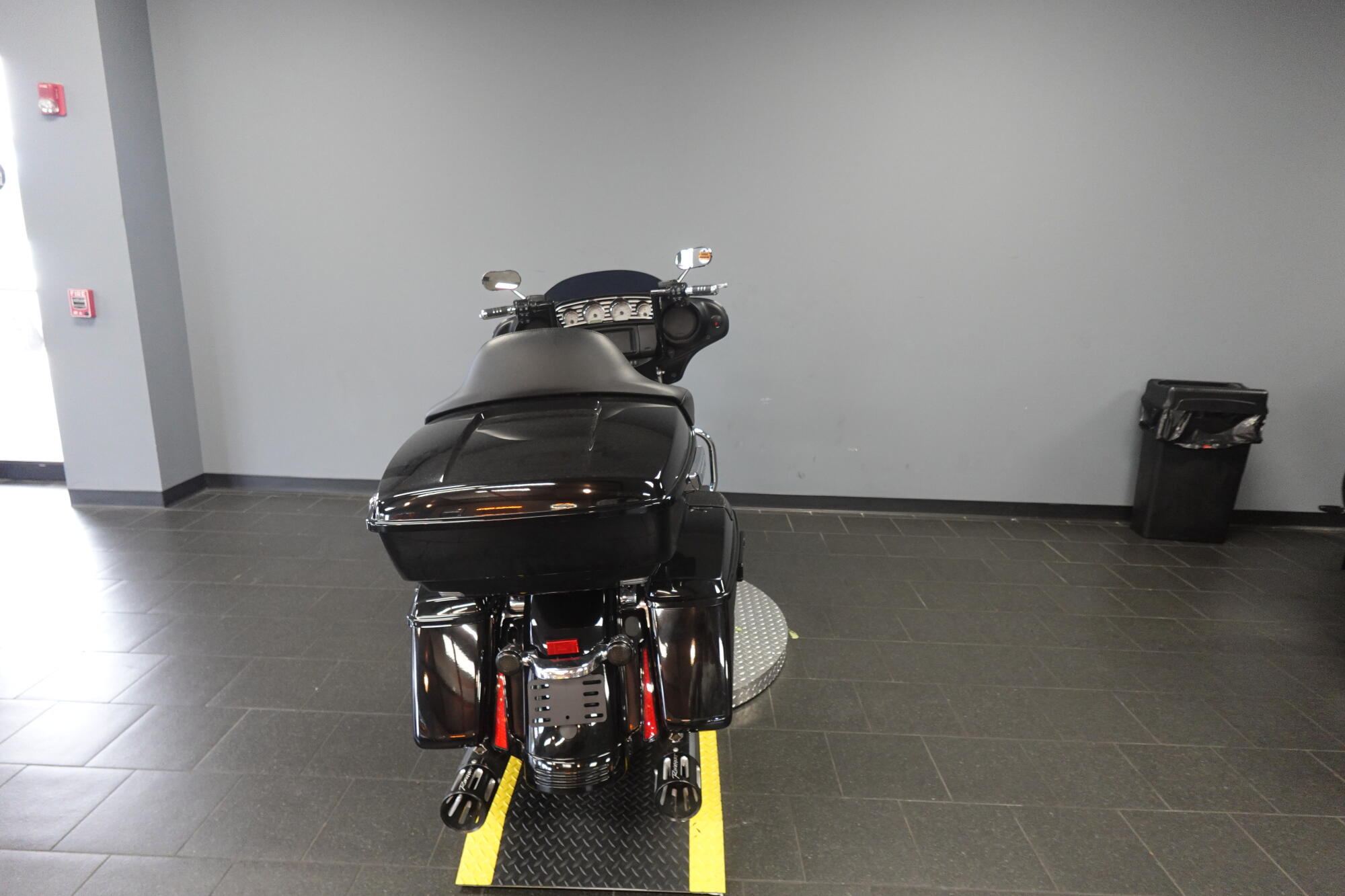 2019 Harley-Davidson® Street Glide® FLHX, photo 7