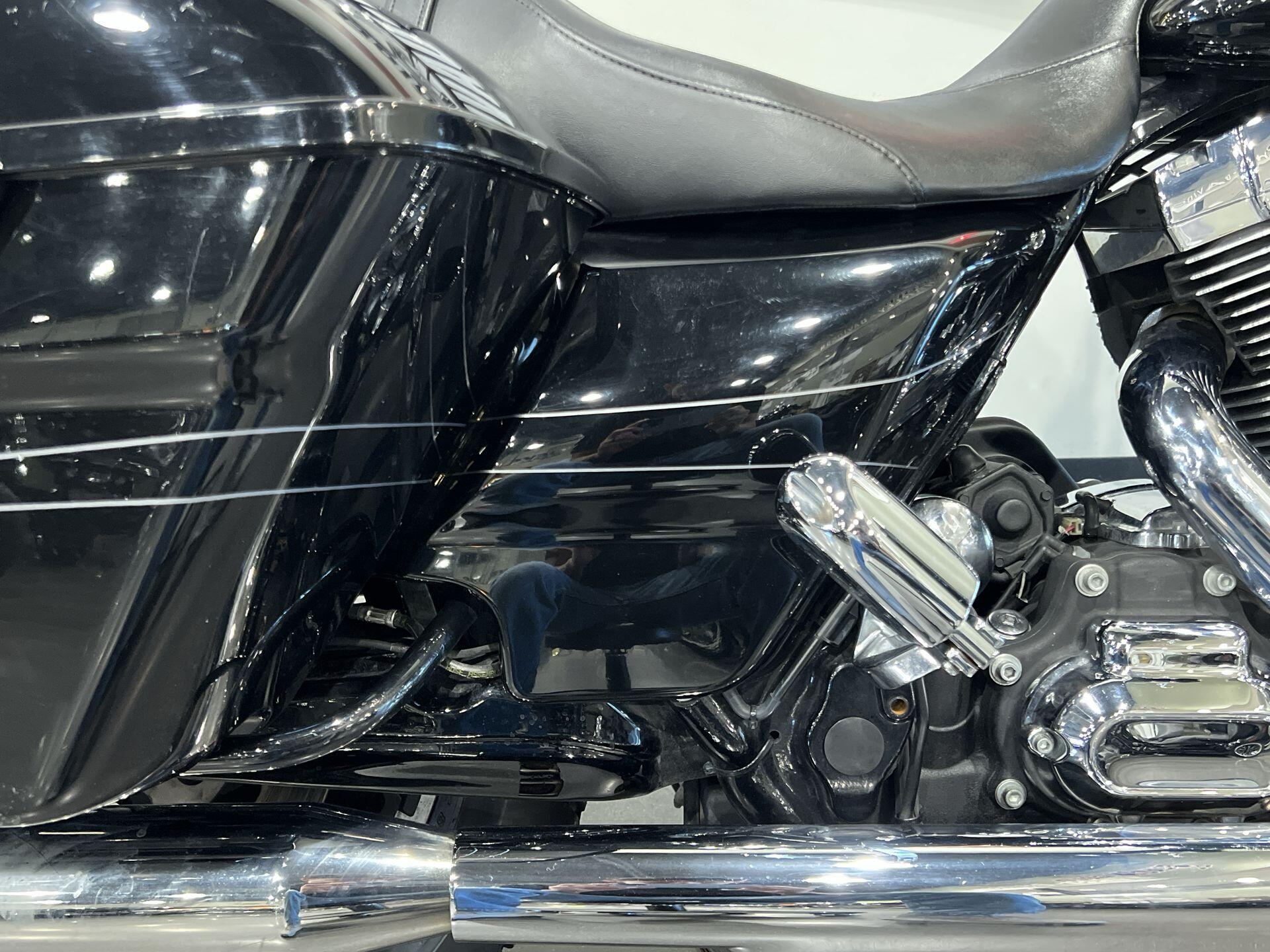 2015 Harley-Davidson® Road Glide® Special FLTRXS, photo 8