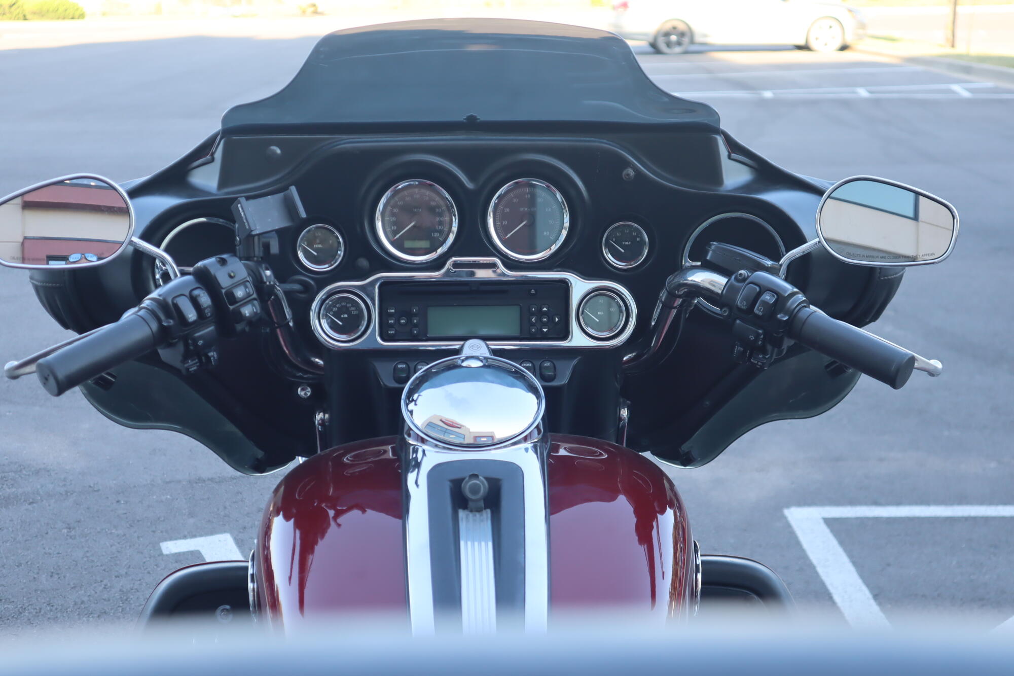 2011 Harley-Davidson® Tri Glide® Ultra Classic (FLHTCUTG), photo 15