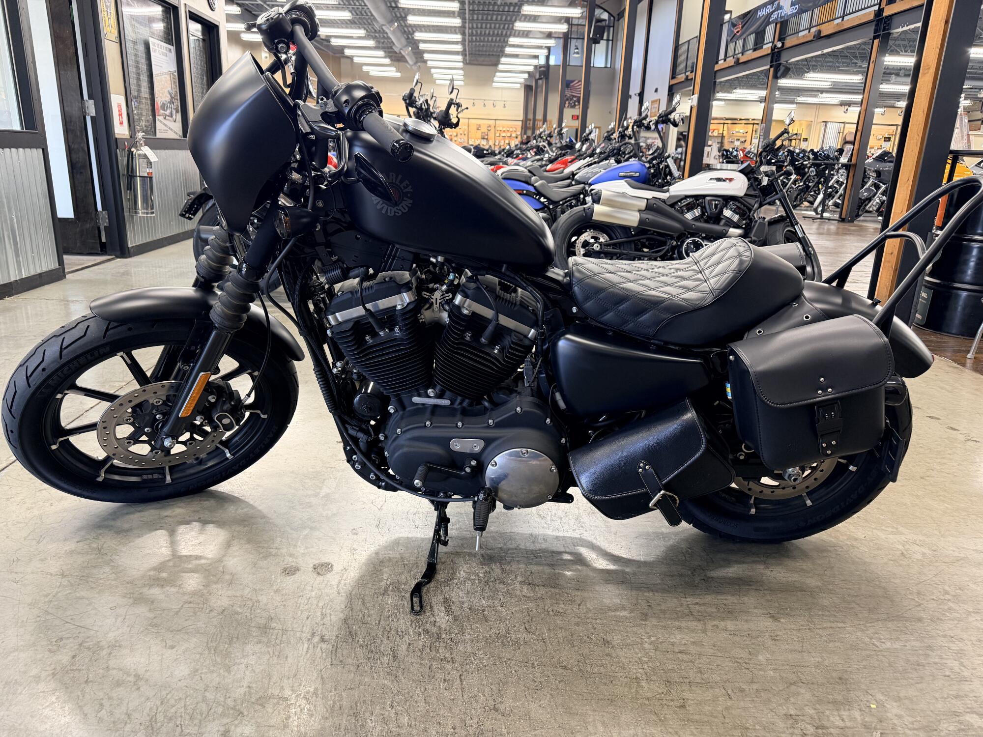 2019 Harley-Davidson® Iron 883™ XL 883N, photo 12