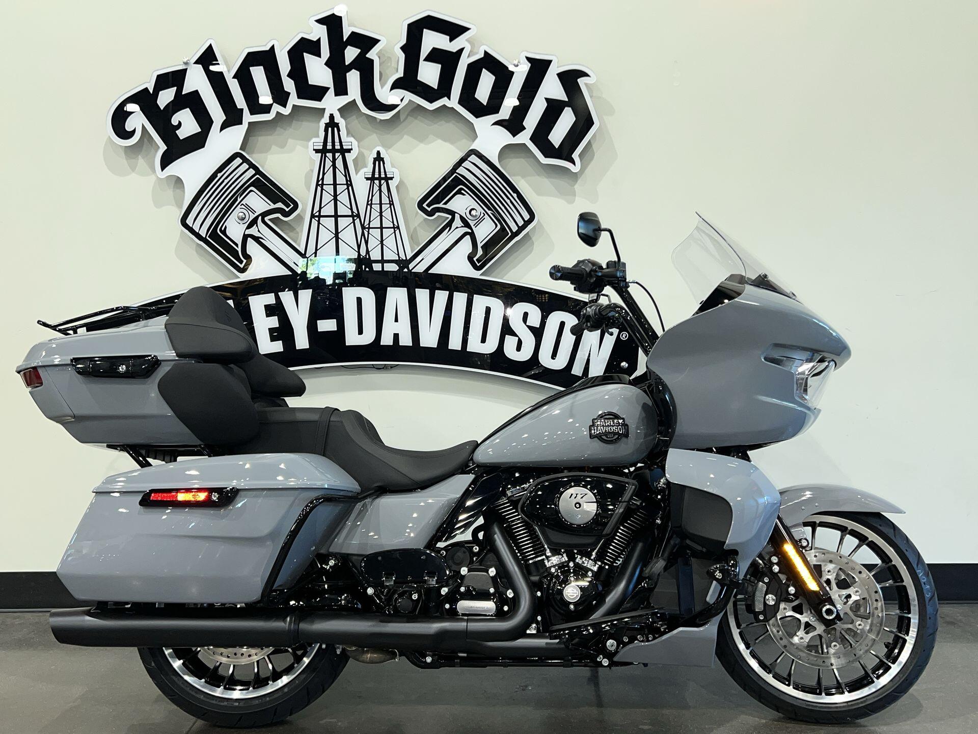 2026 Harley-Davidson® Road Glide Limited FLTRXL