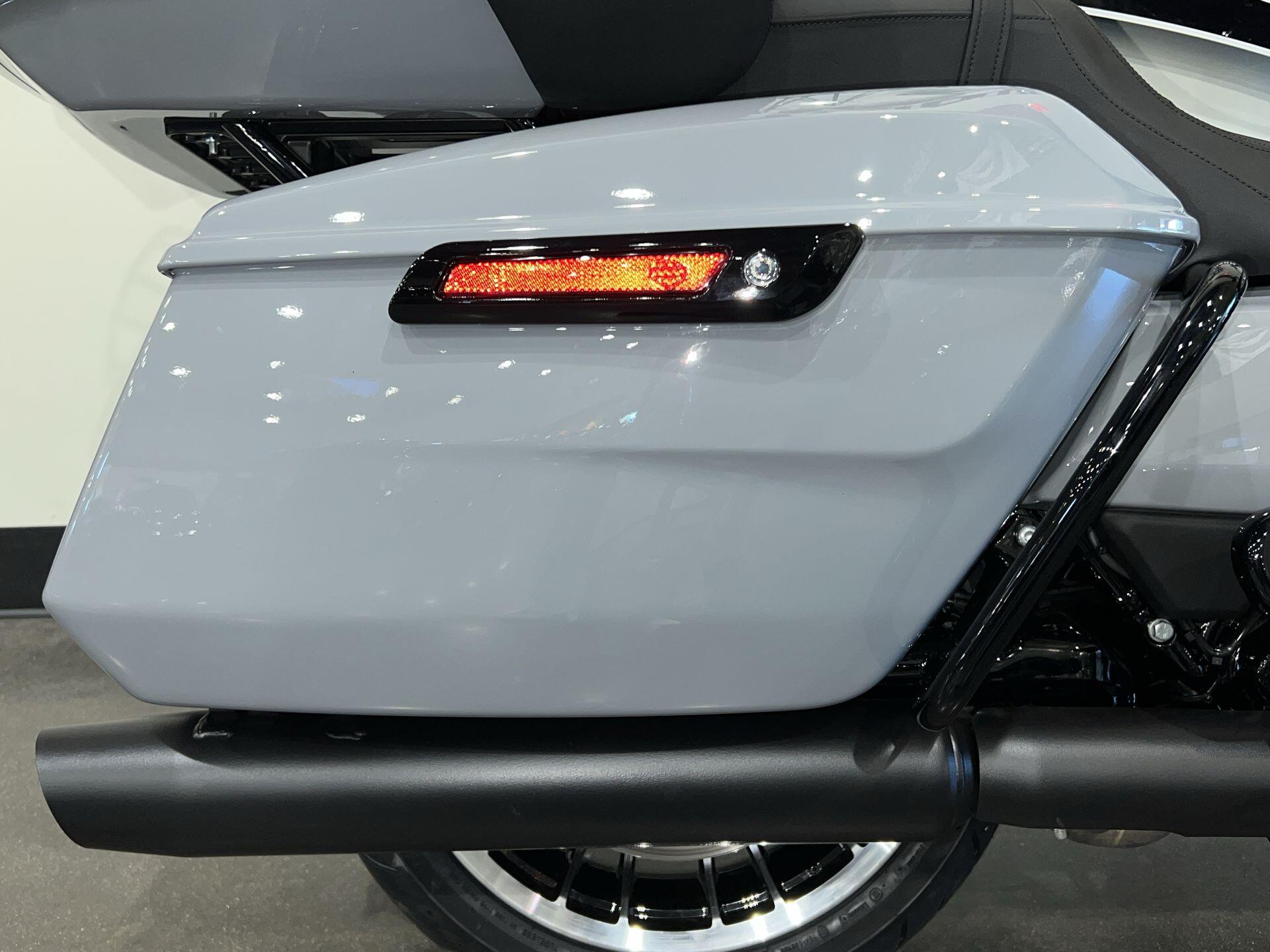 2026 Harley-Davidson® Road Glide Limited FLTRXL, photo 9