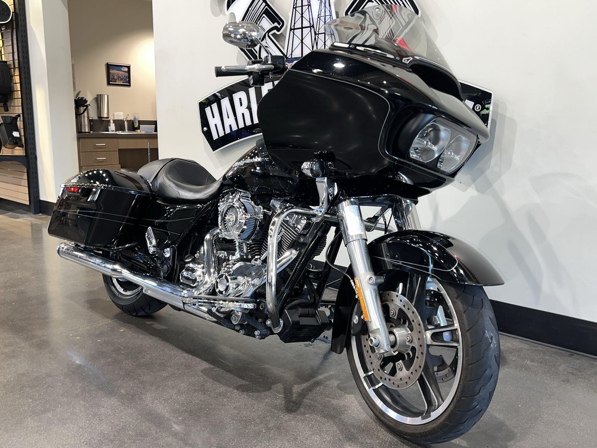 2015 Harley-Davidson® Road Glide® Special FLTRXS, photo 3