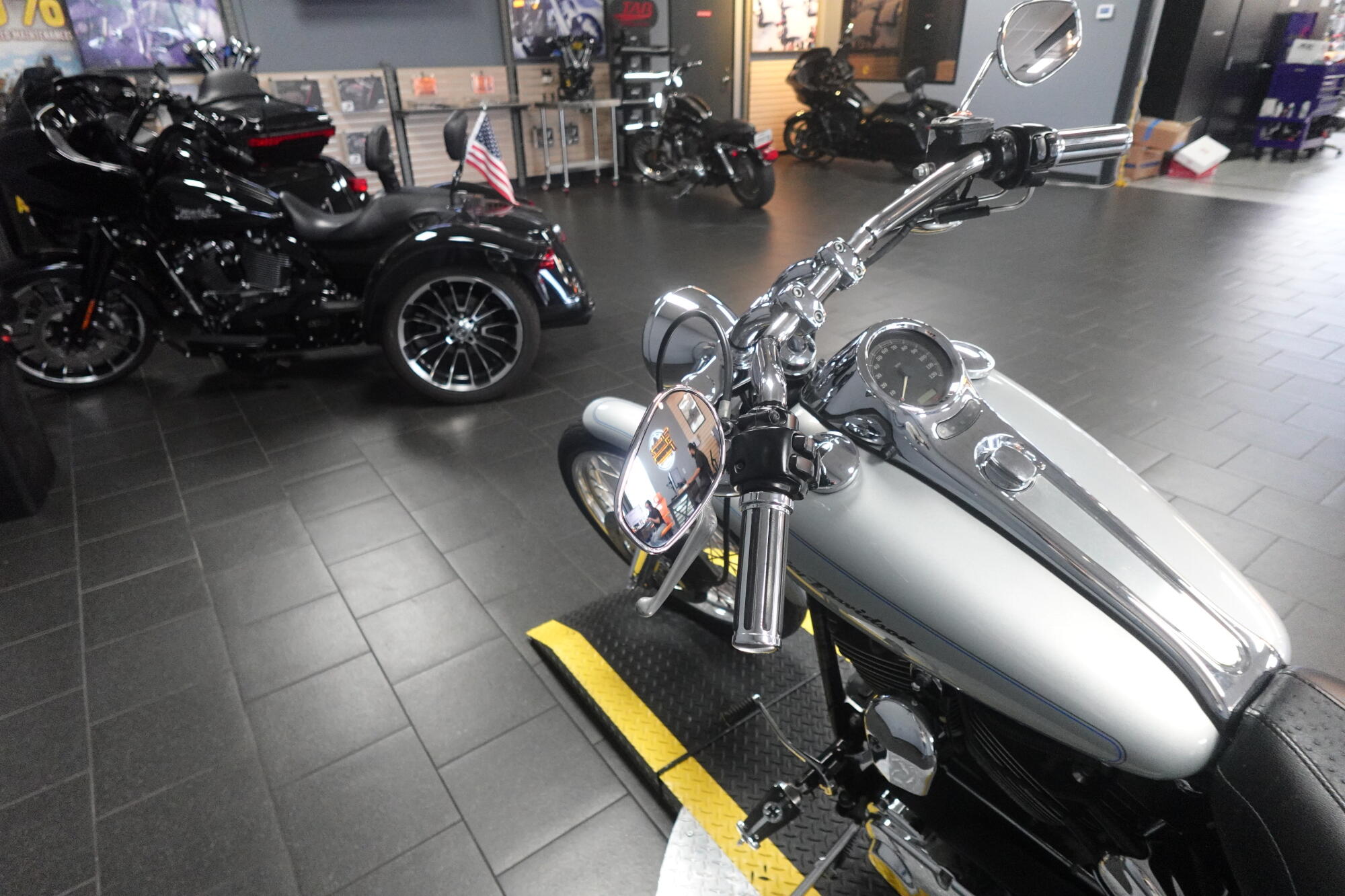 2006 Harley-Davidson® Softail Deuce FXSTD, photo 13