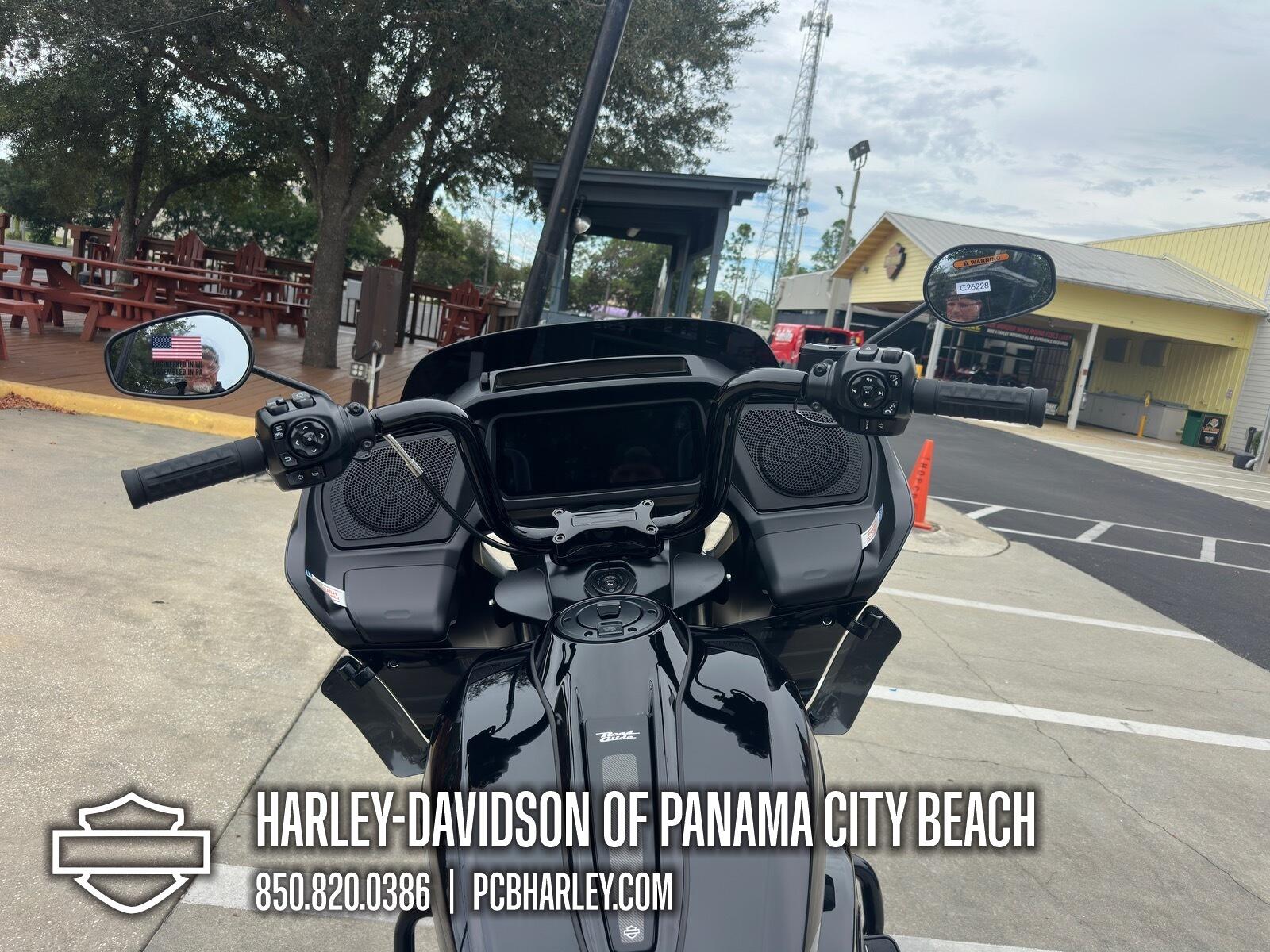 2026 Harley-Davidson® Road Glide®, photo 14