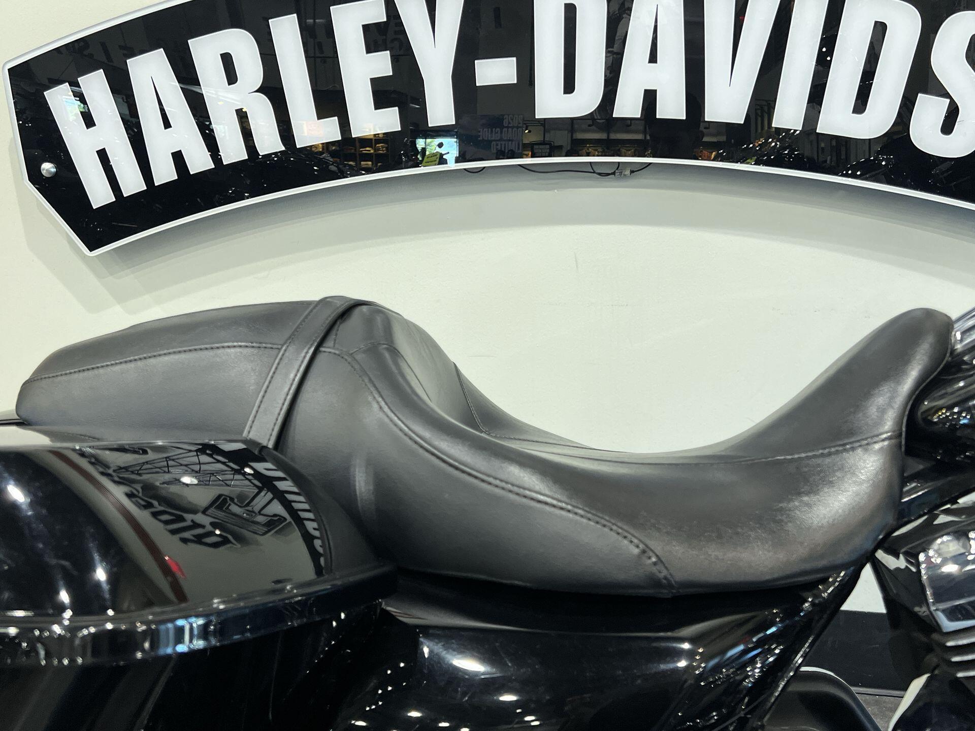2015 Harley-Davidson® Road Glide® Special FLTRXS, photo 7
