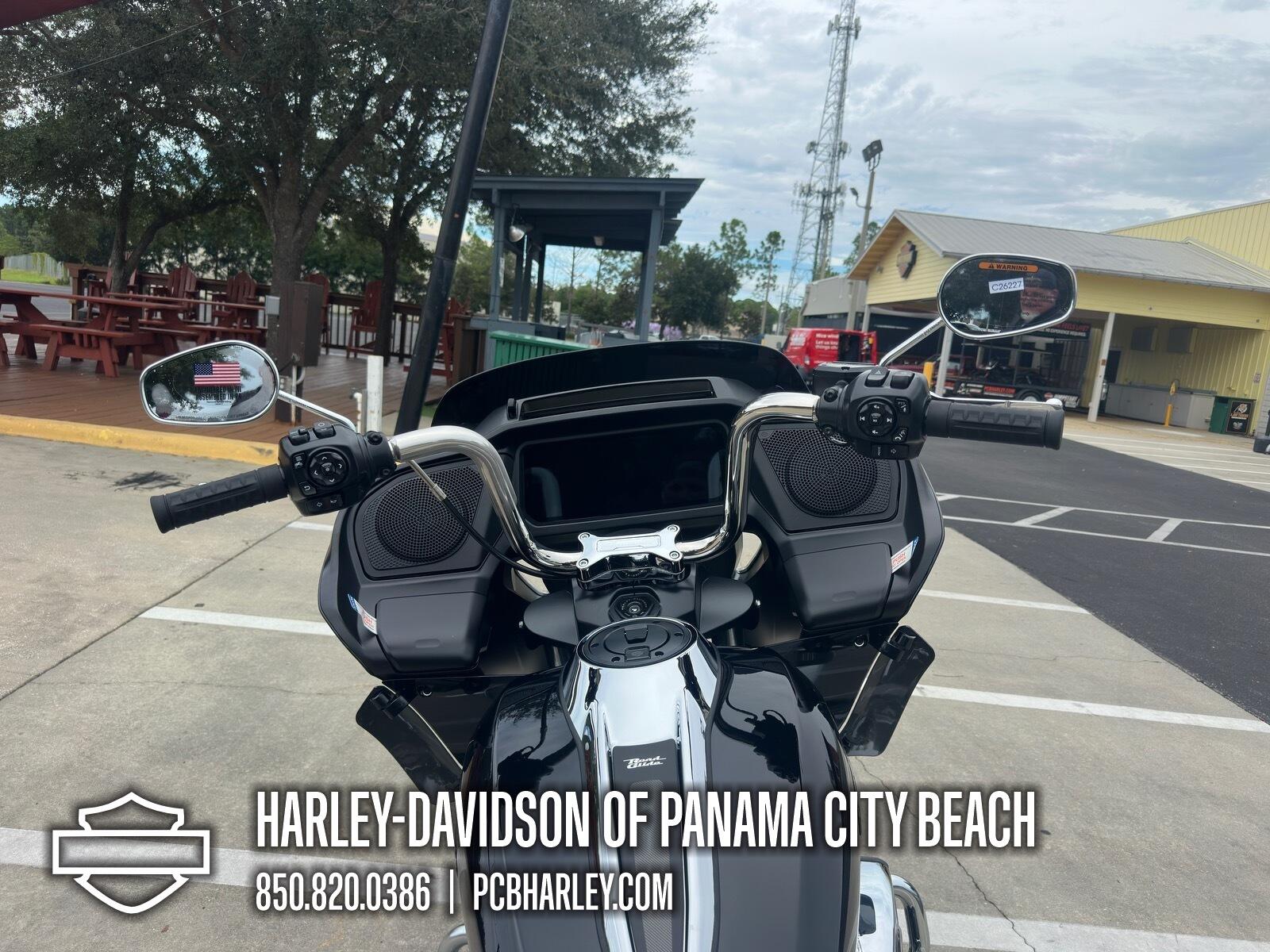 2026 Harley-Davidson® Road Glide®, photo 14