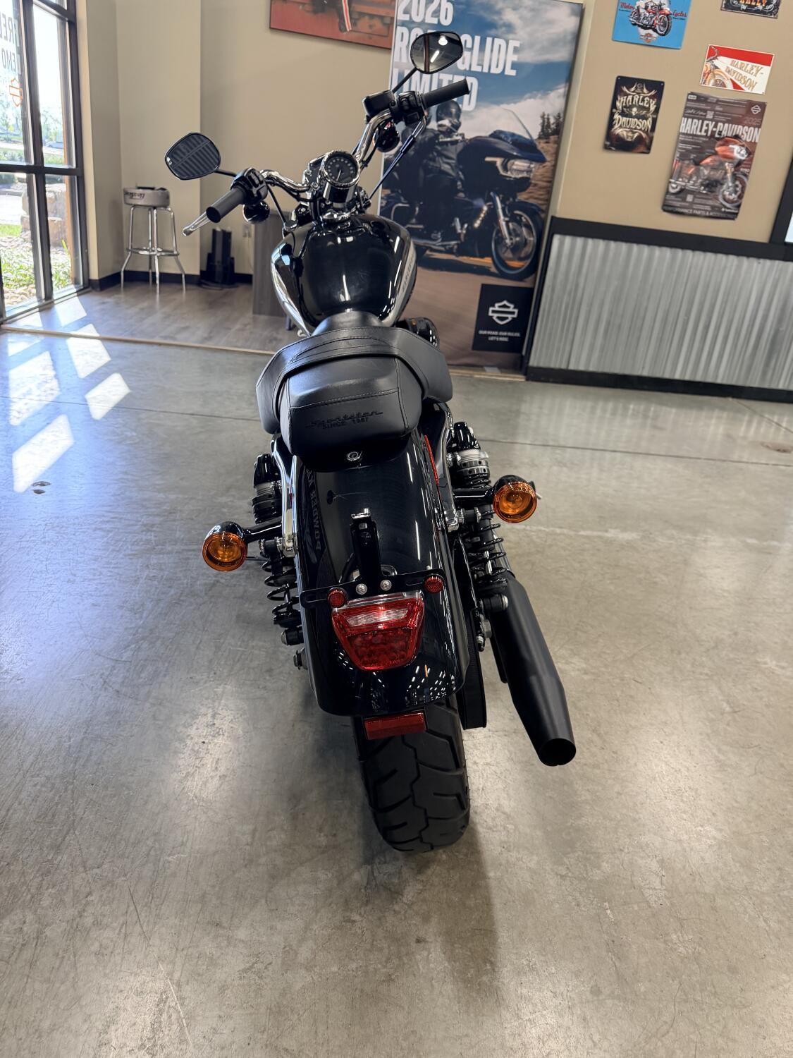 2018 Harley-Davidson® 1200 Custom XL1200C, photo 10