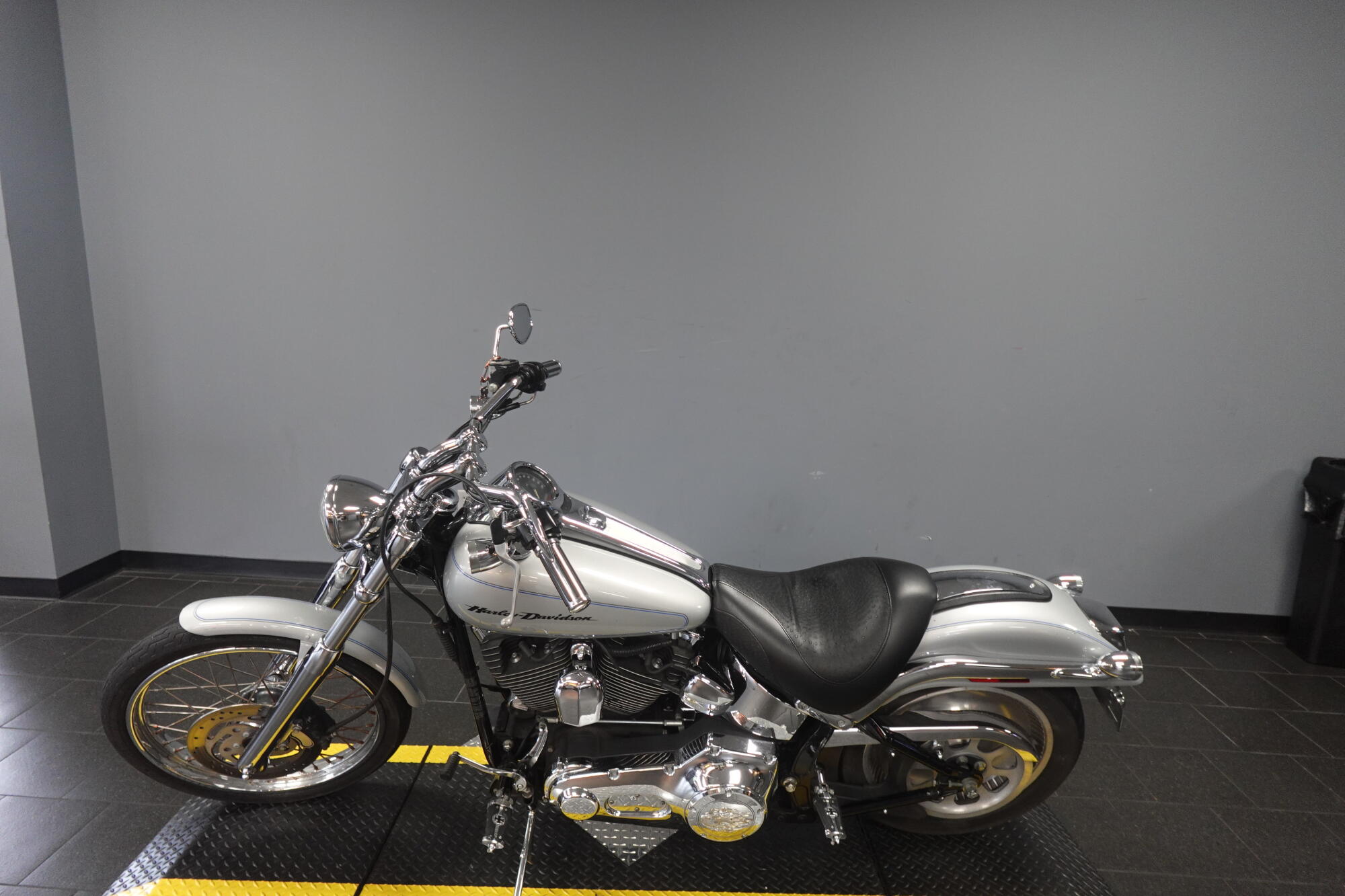 2006 Harley-Davidson® Softail Deuce FXSTD, photo 5
