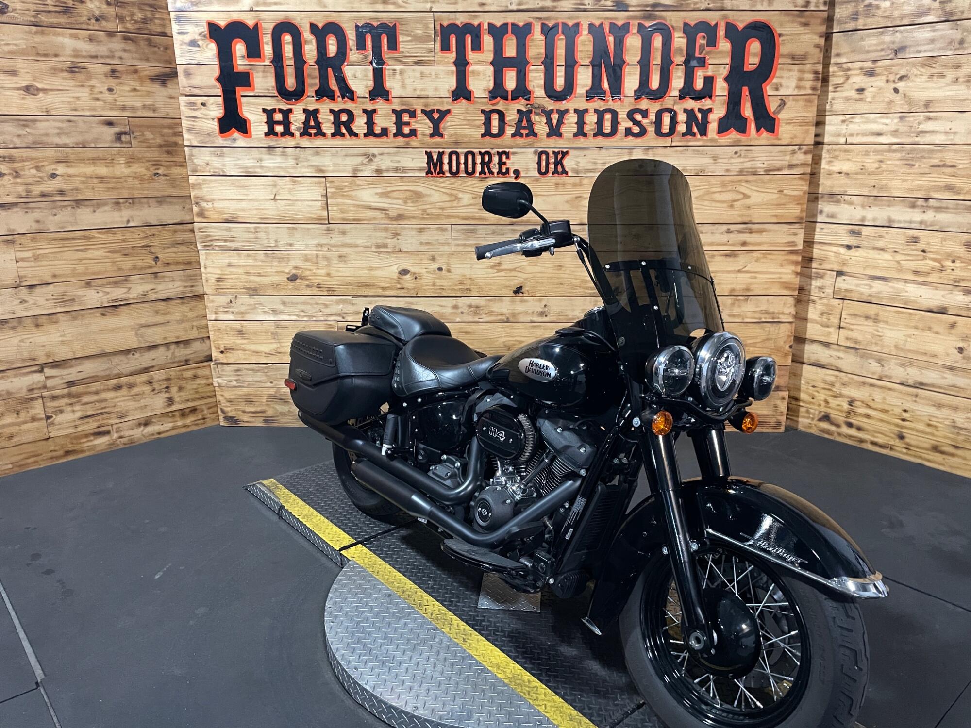 2024 Harley-Davidson® Heritage Classic FLHCS, photo 4