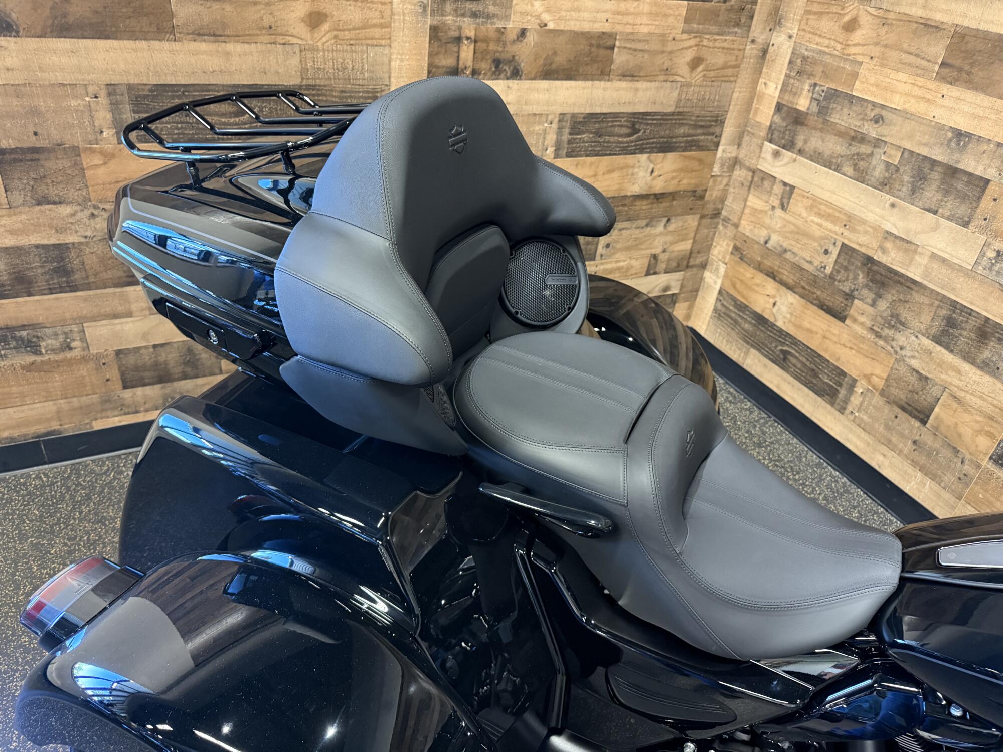 2026 Harley-Davidson® Street Glide 3 Limited Vivid Black Black Trim FLHLT, photo 7