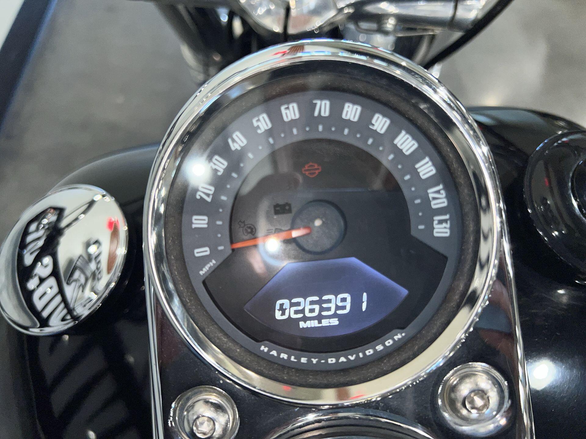 2019 Harley-Davidson® Low Rider® FXLR, photo 11