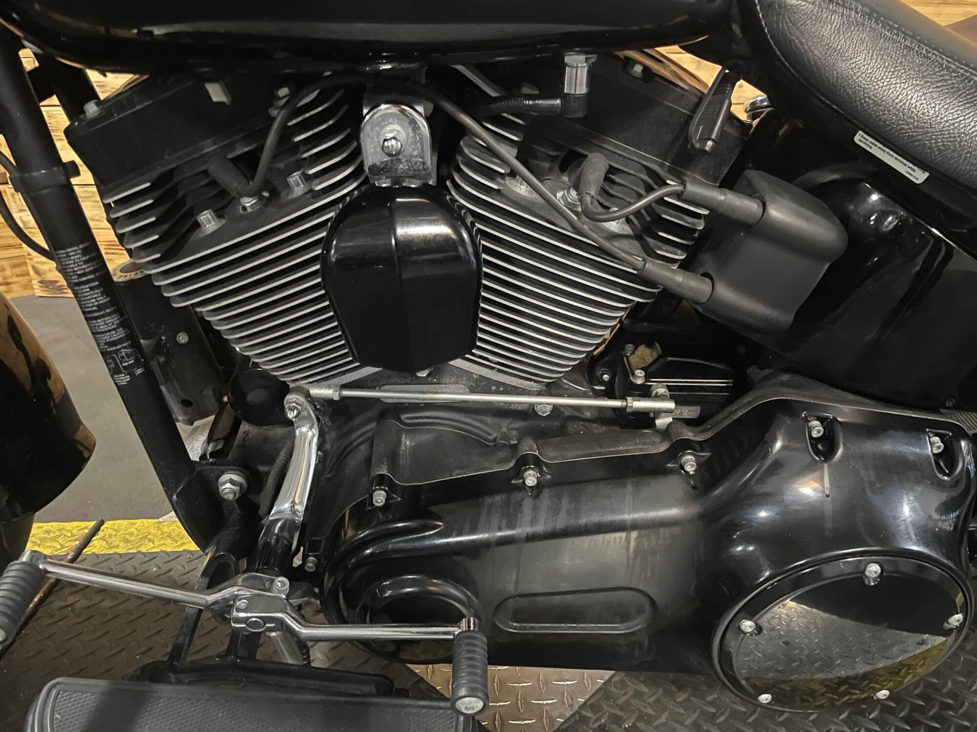 2016 Harley-Davidson® Fat Boy® S FLSTFBS, photo 10