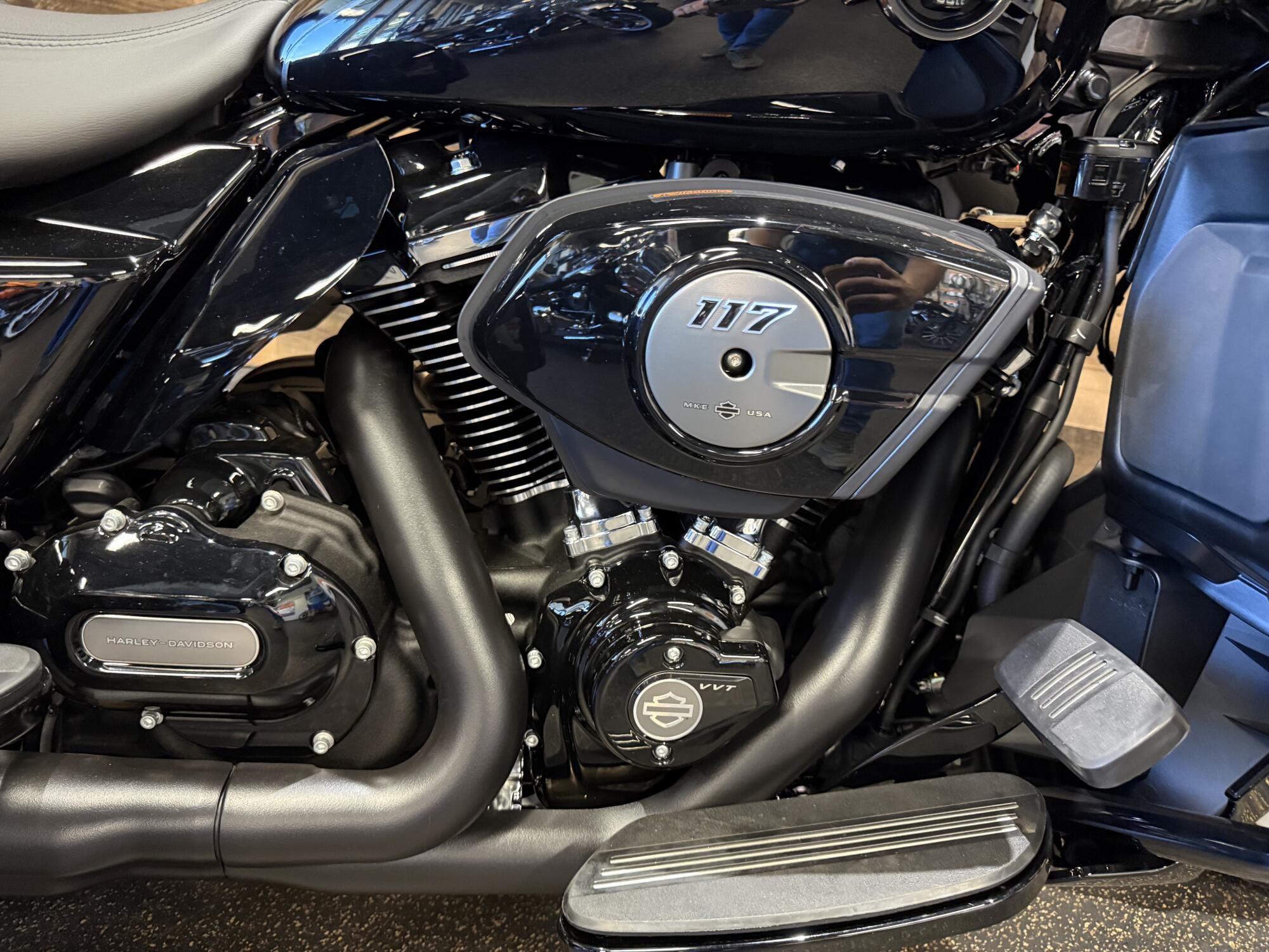 2026 Harley-Davidson® Street Glide 3 Limited Vivid Black Black Trim FLHLT, photo 6