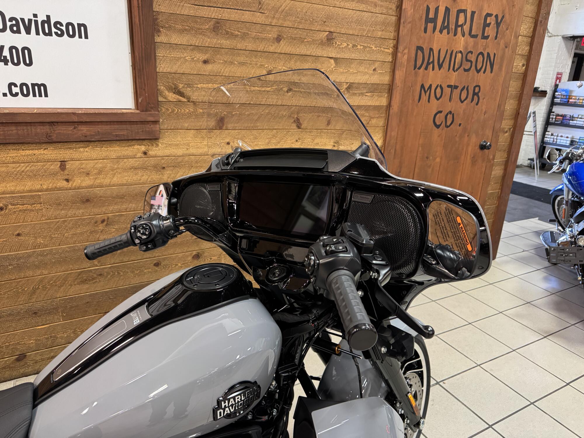 2026 Harley-Davidson® Street Glide 3 Limited Dark Billiard Gray Black Trim FLHLT, photo 7