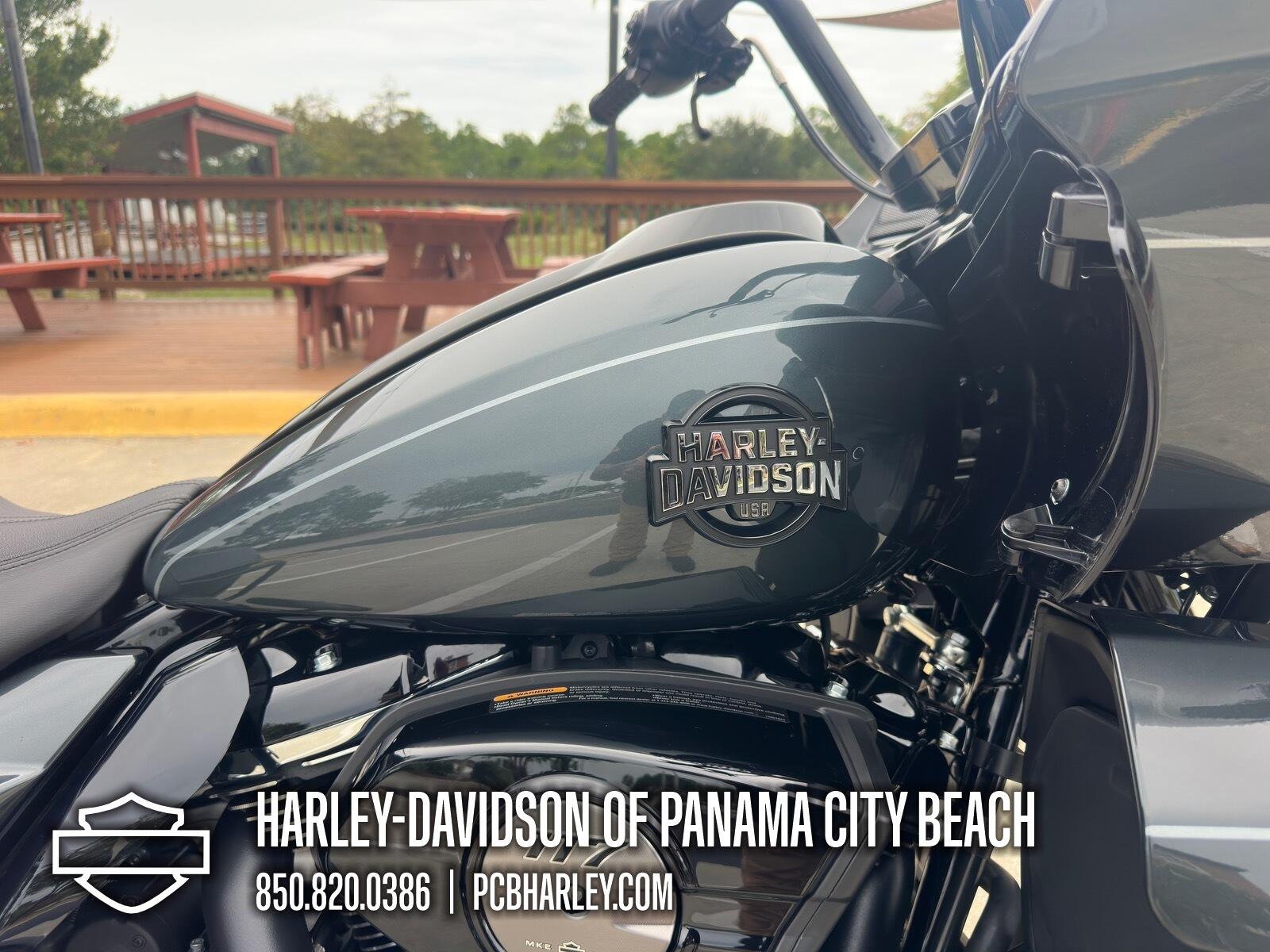 2026 Harley-Davidson® Road Glide Limited, photo 13
