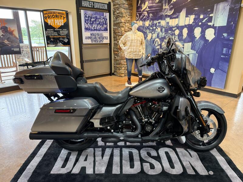 CVO™ Road Glide® ST | Appalachian Harley-Davidson®