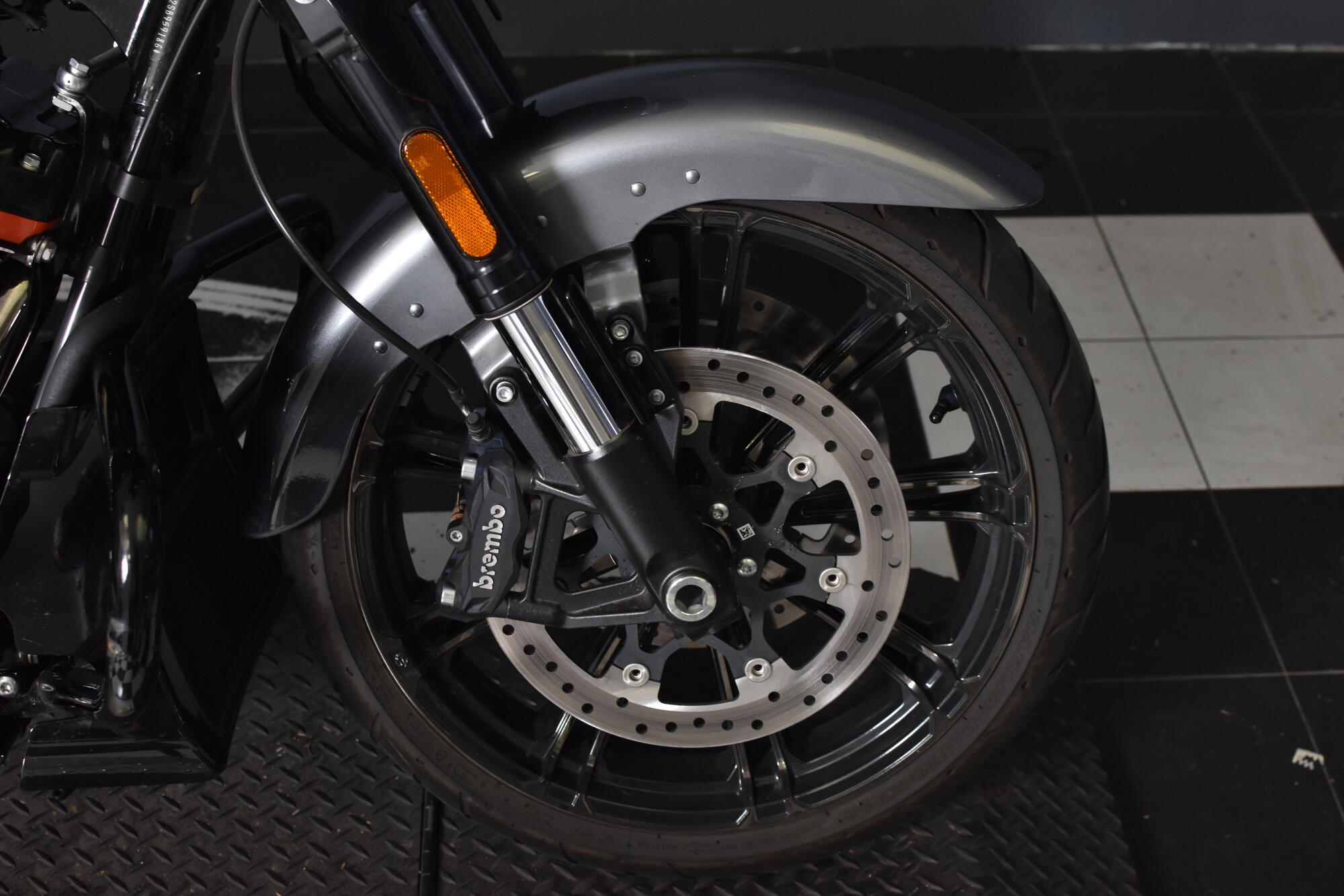 2025 Harley-Davidson® CVO™ Street Glide® FLHXSE, photo 9