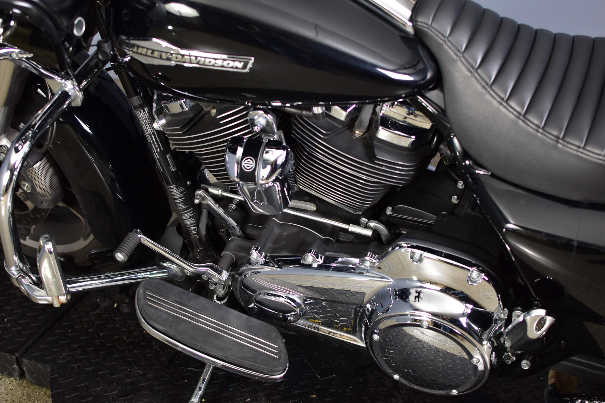 2021 Harley-Davidson® Road Glide® Vivid Black, photo 9