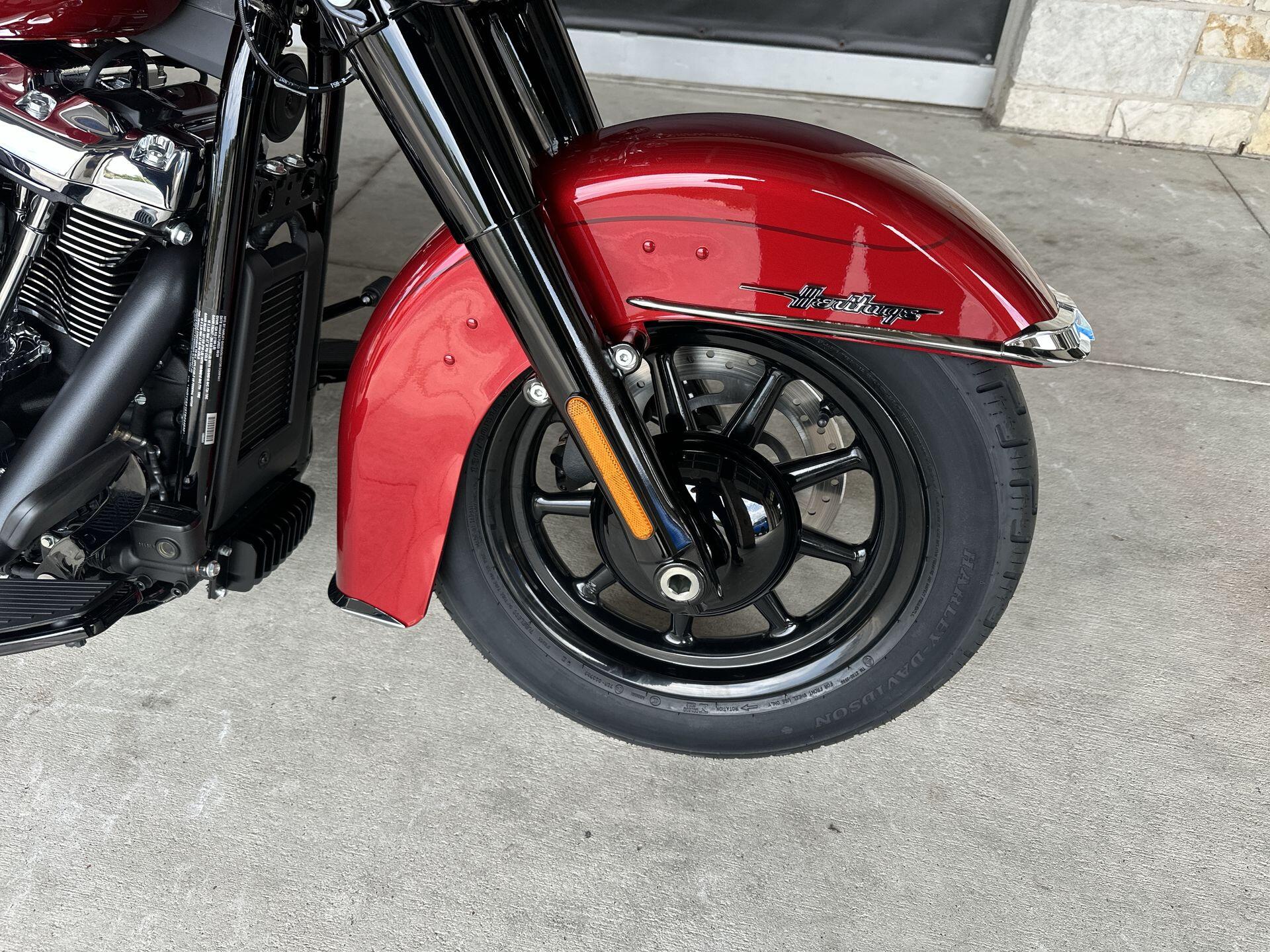 2026 Harley-Davidson® Heritage Classic® FLHC, photo 12