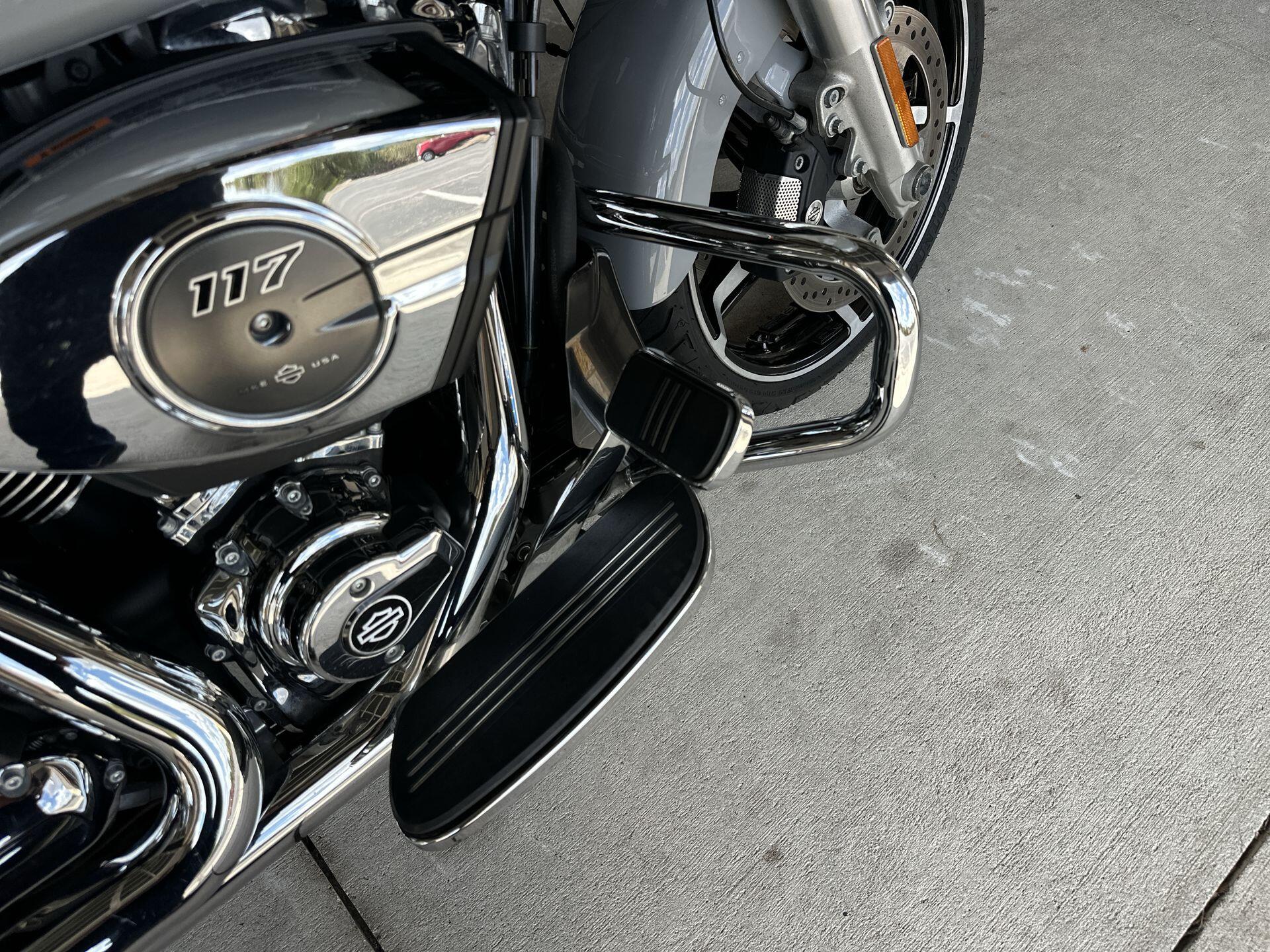 2025 Harley-Davidson® Road Glide™ FLTRX, photo 17