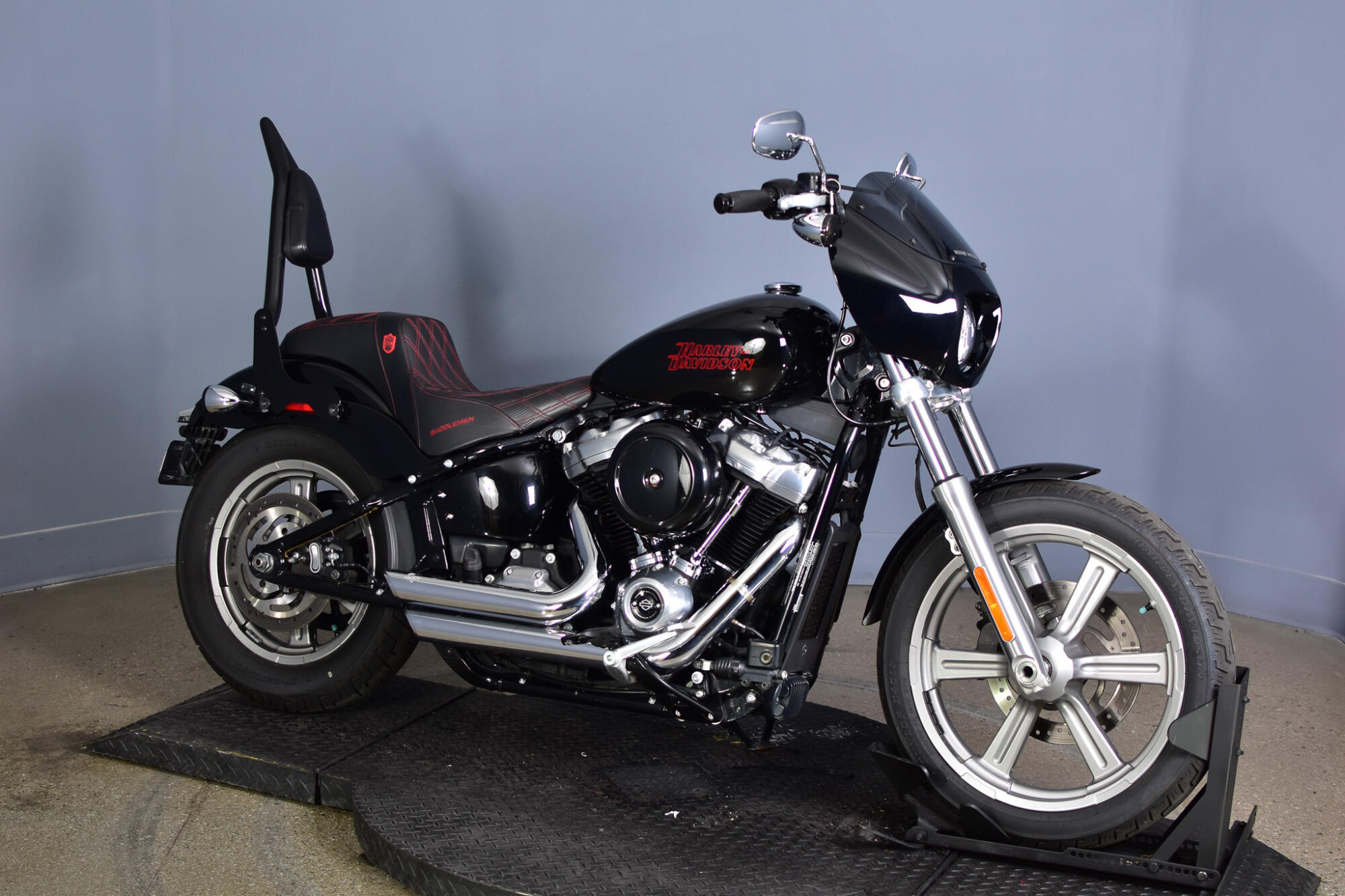 2023 Harley-Davidson® Softail® Standard FXST, photo 2