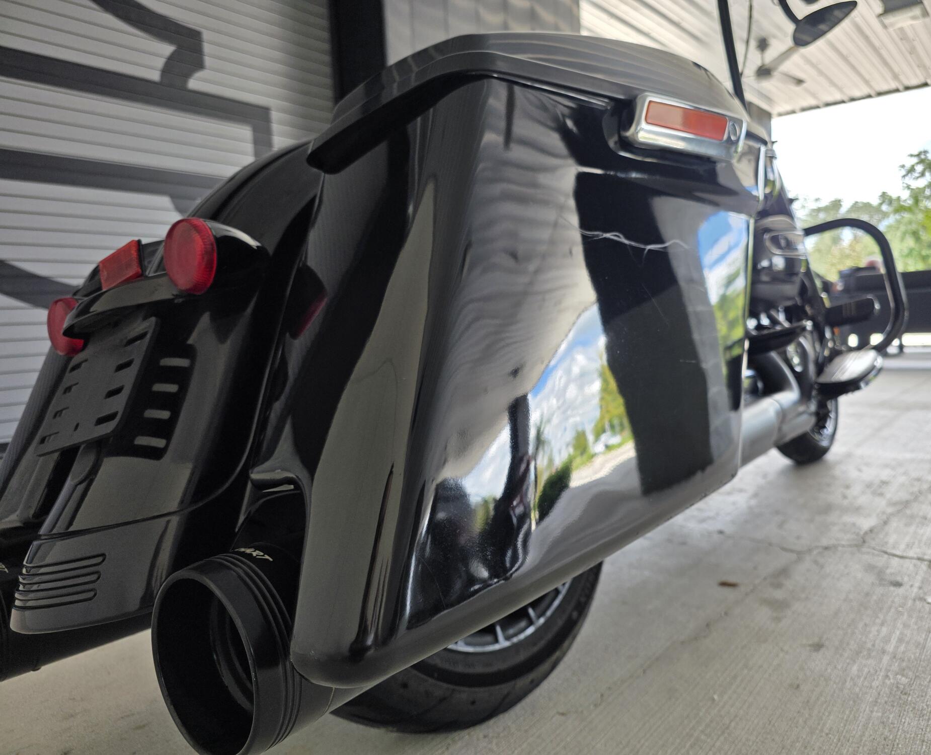 2019 Harley-Davidson® Road King® Special Vivid Black, photo 9