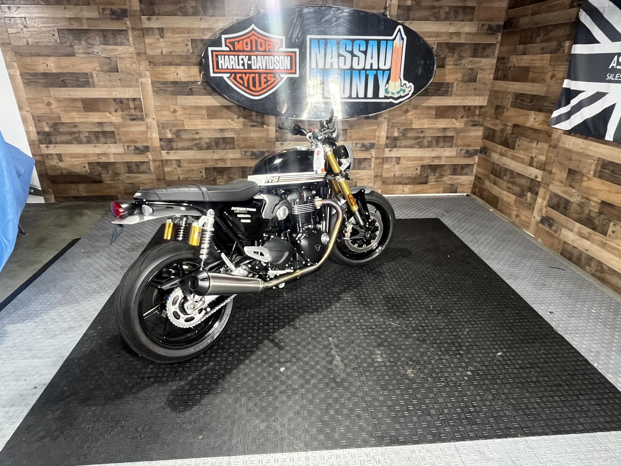 2025 Triumph Speed Twin 1200 RS Sapphire Black, photo 8