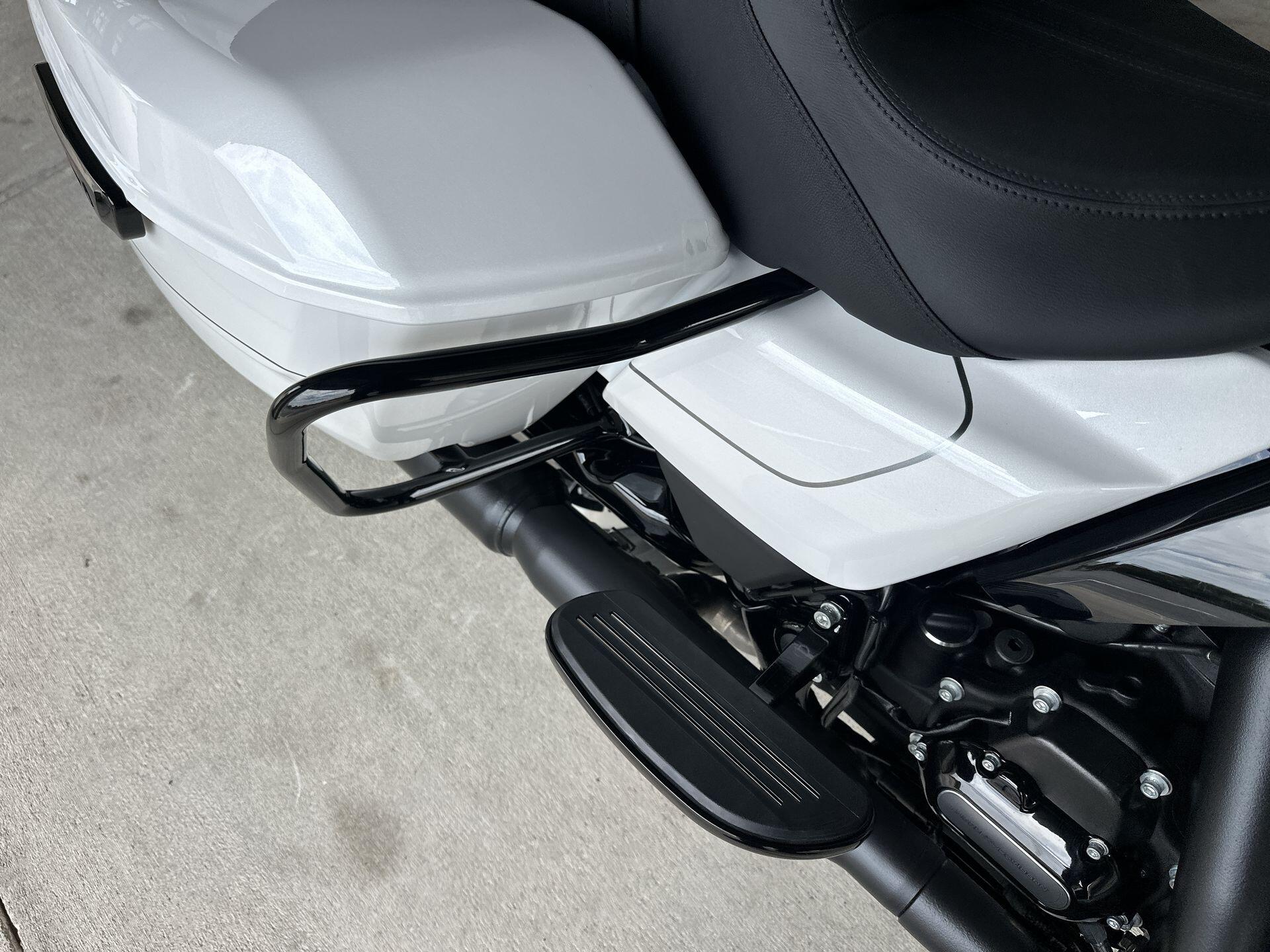 2026 Harley-Davidson® Road Glide Limited FLTRXL, photo 18