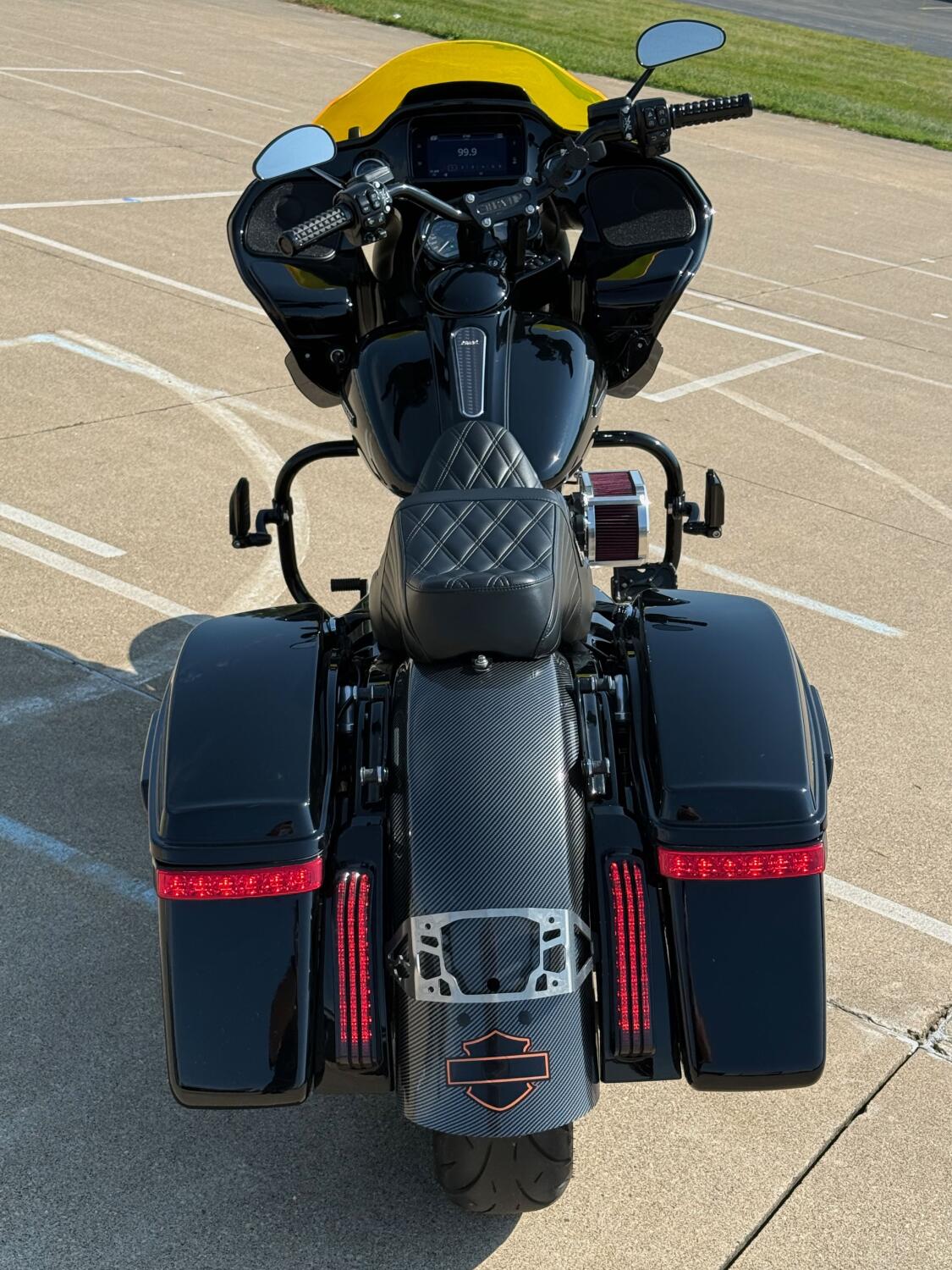 2020 Harley-Davidson® Road Glide® Special Vivid Black, photo 8